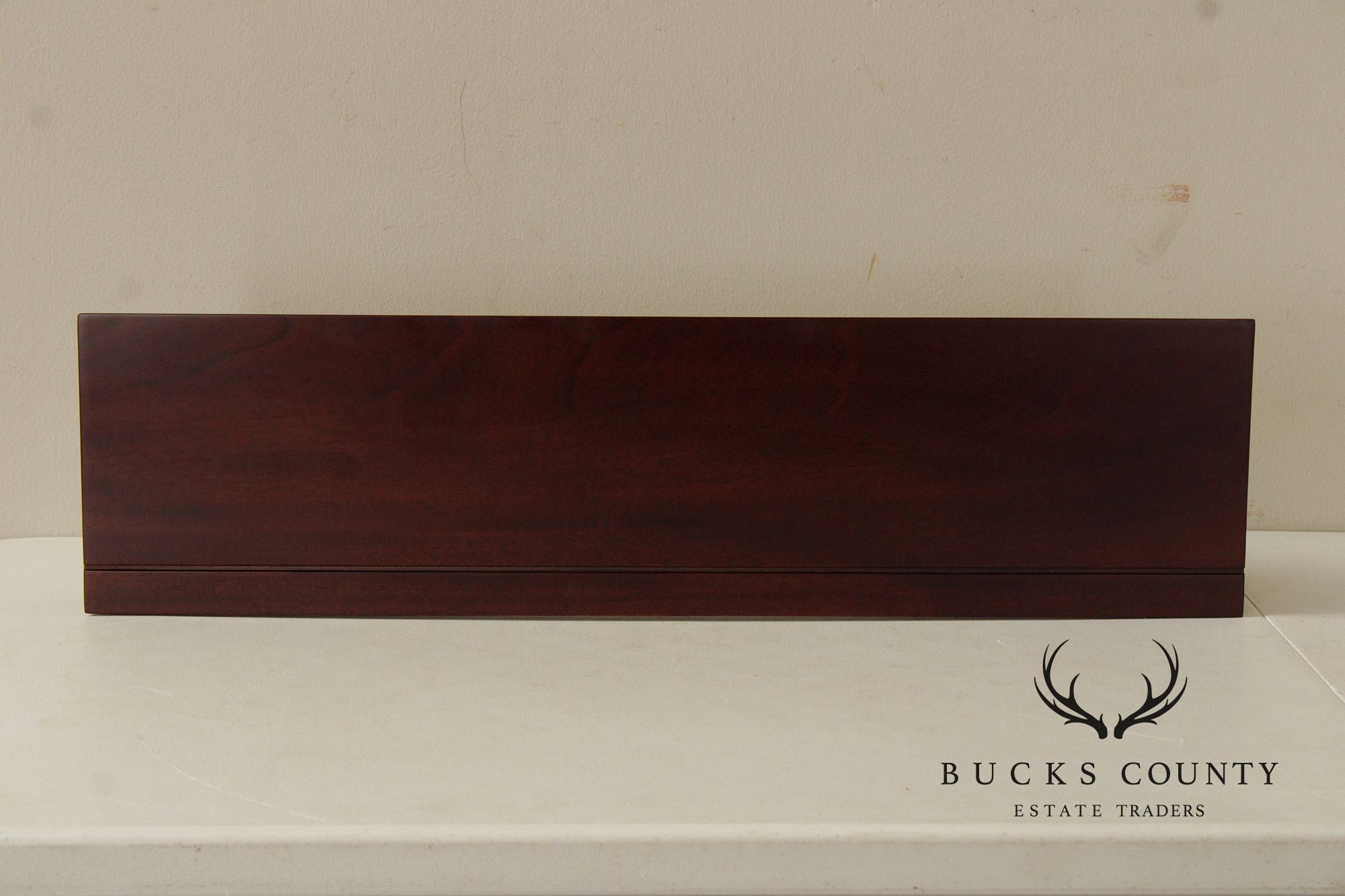 Chippendale Style Shell-Carved Mahogany Wall Shelf