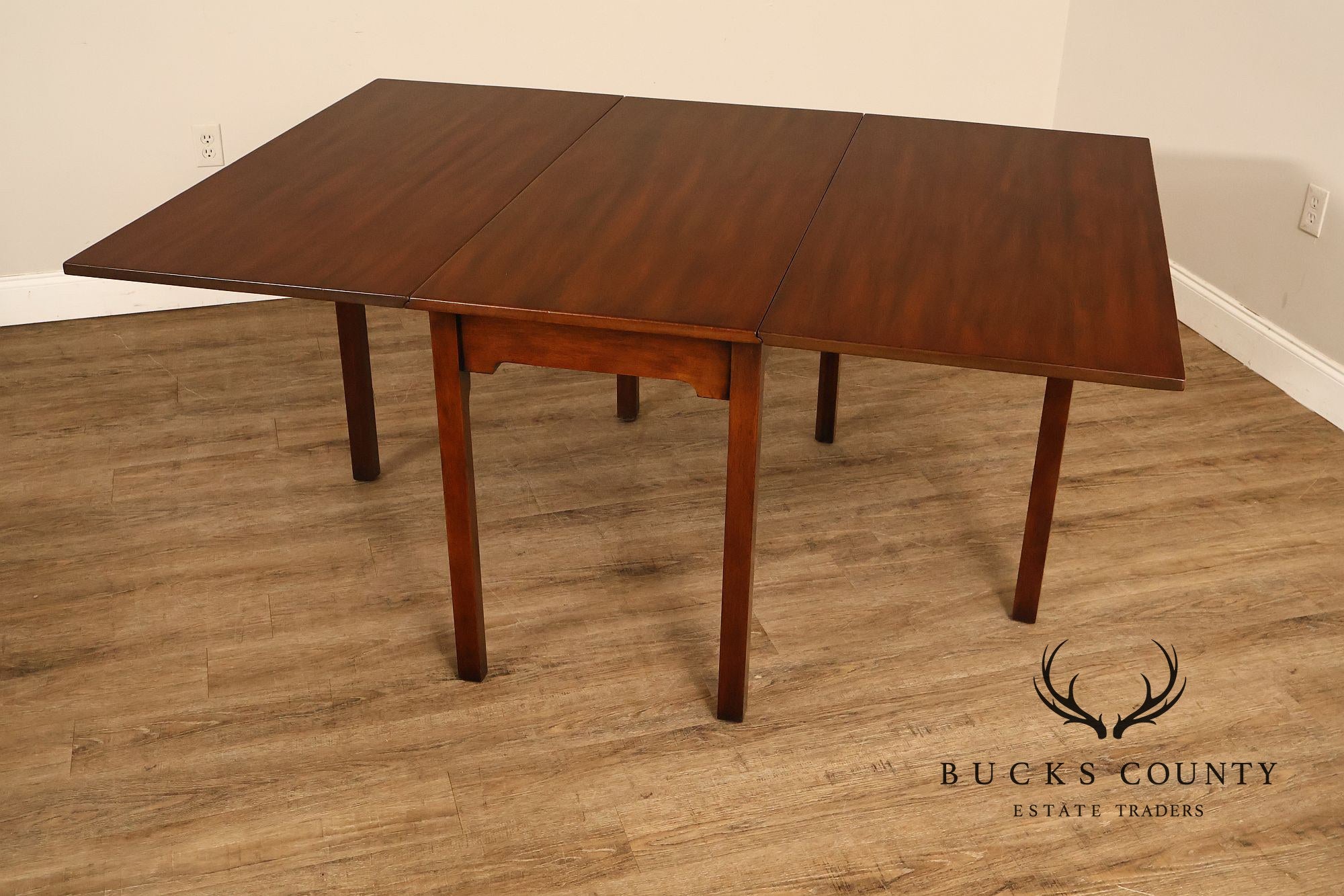 Kittinger Colonial Williamsburg Mahogany Drop Leaf Dining Table