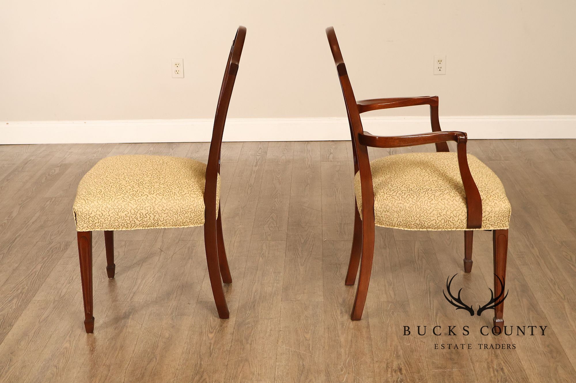 Stickley Hepplewhite Style Set of Eight Mahogany Shield Back Dining Chairs