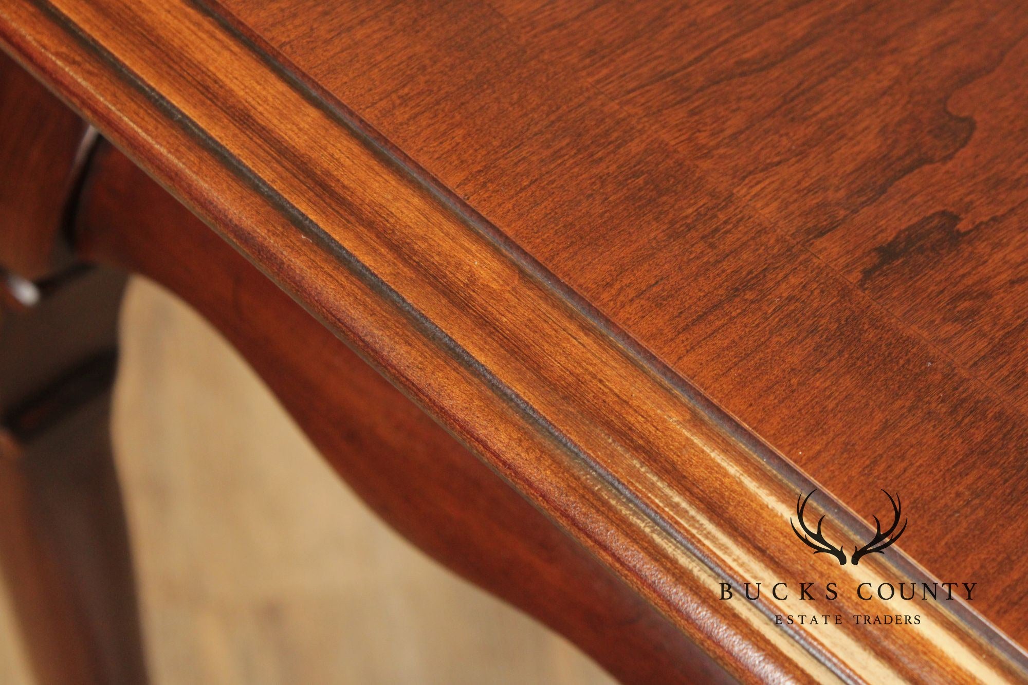 Ethan Allen Queen Anne Style Cherry Console Table