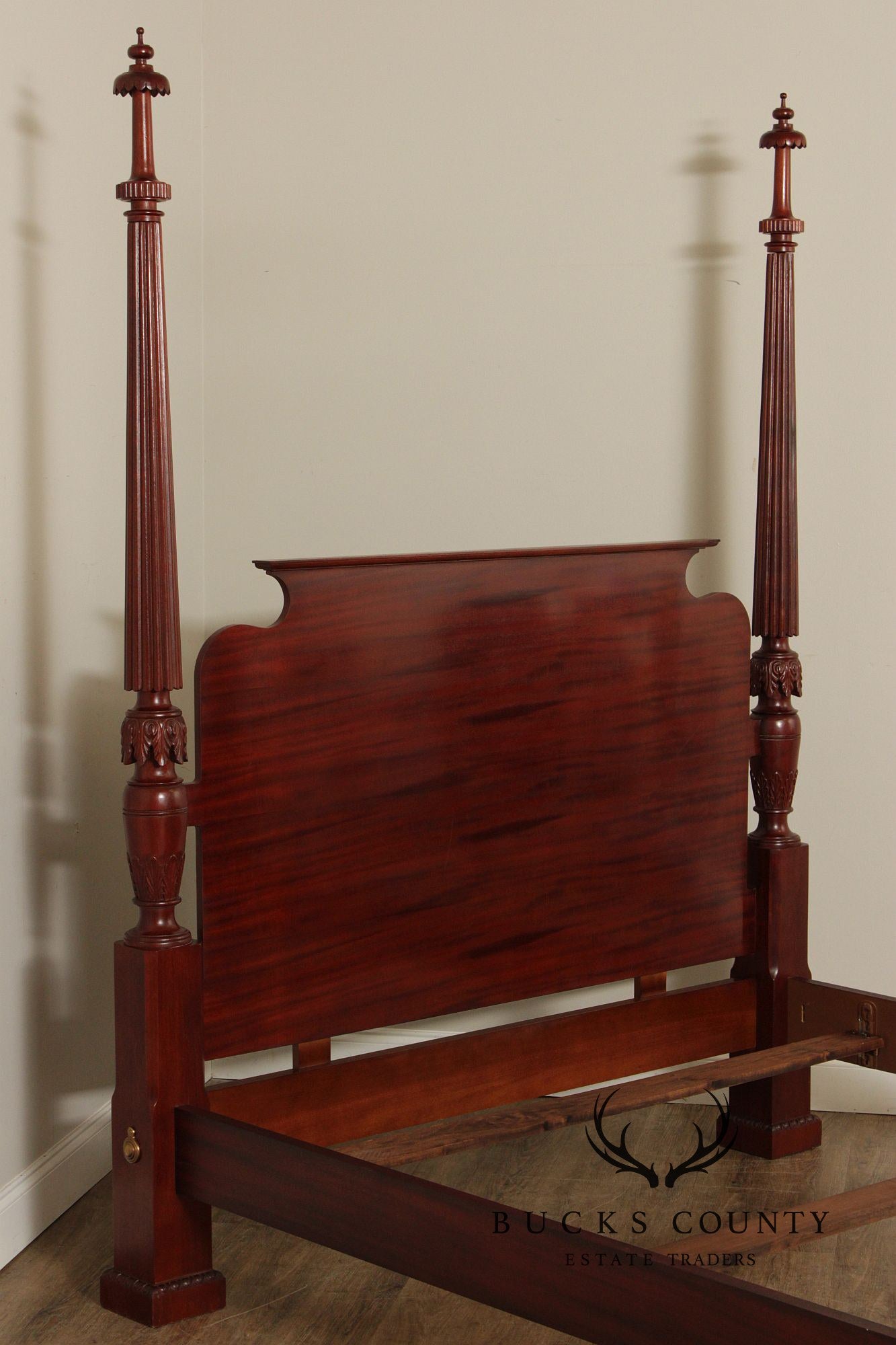 Baker Hepplewhite Style Queen Size Mahogany Poster Bed