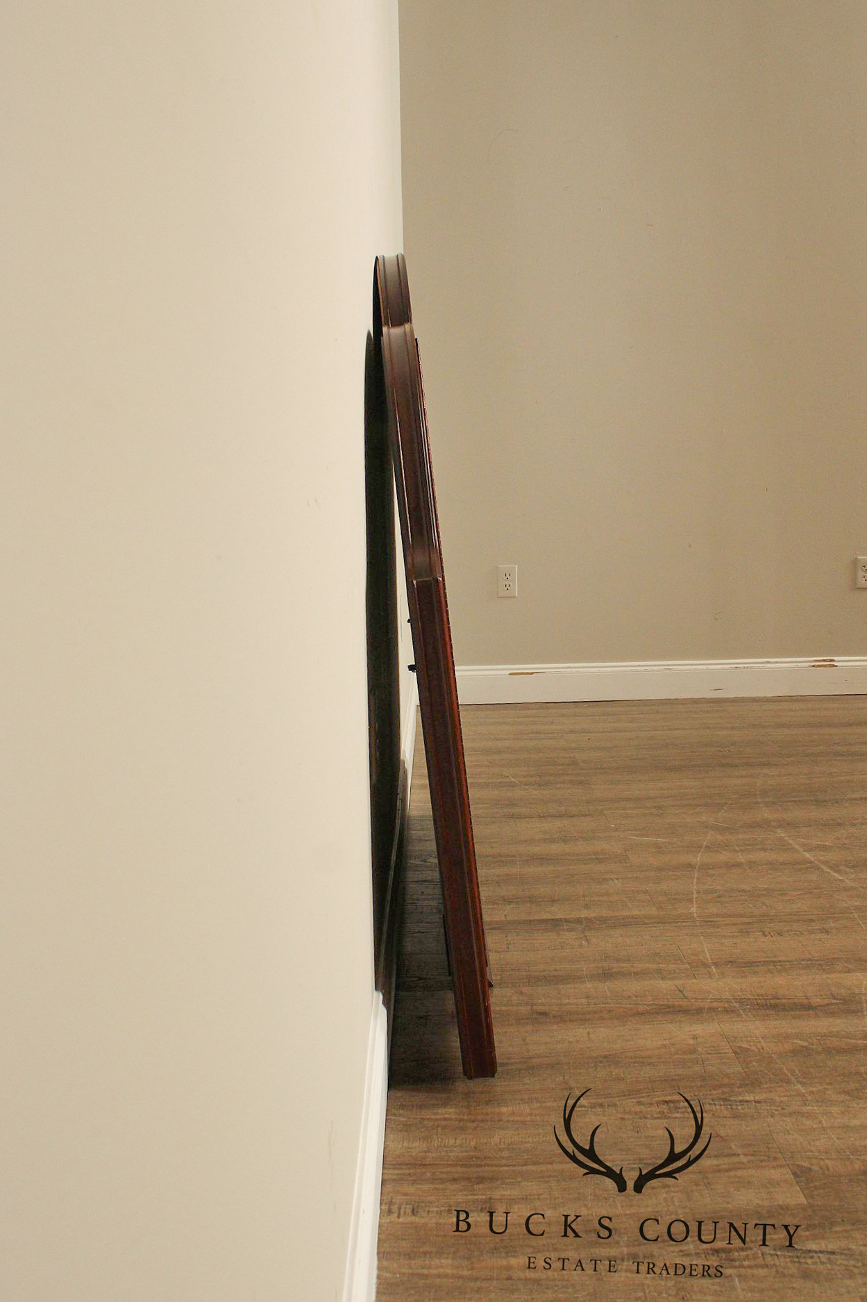 Ethan Allen 'Georgian Court' Cherry Tri-Fold Dresser Mirror