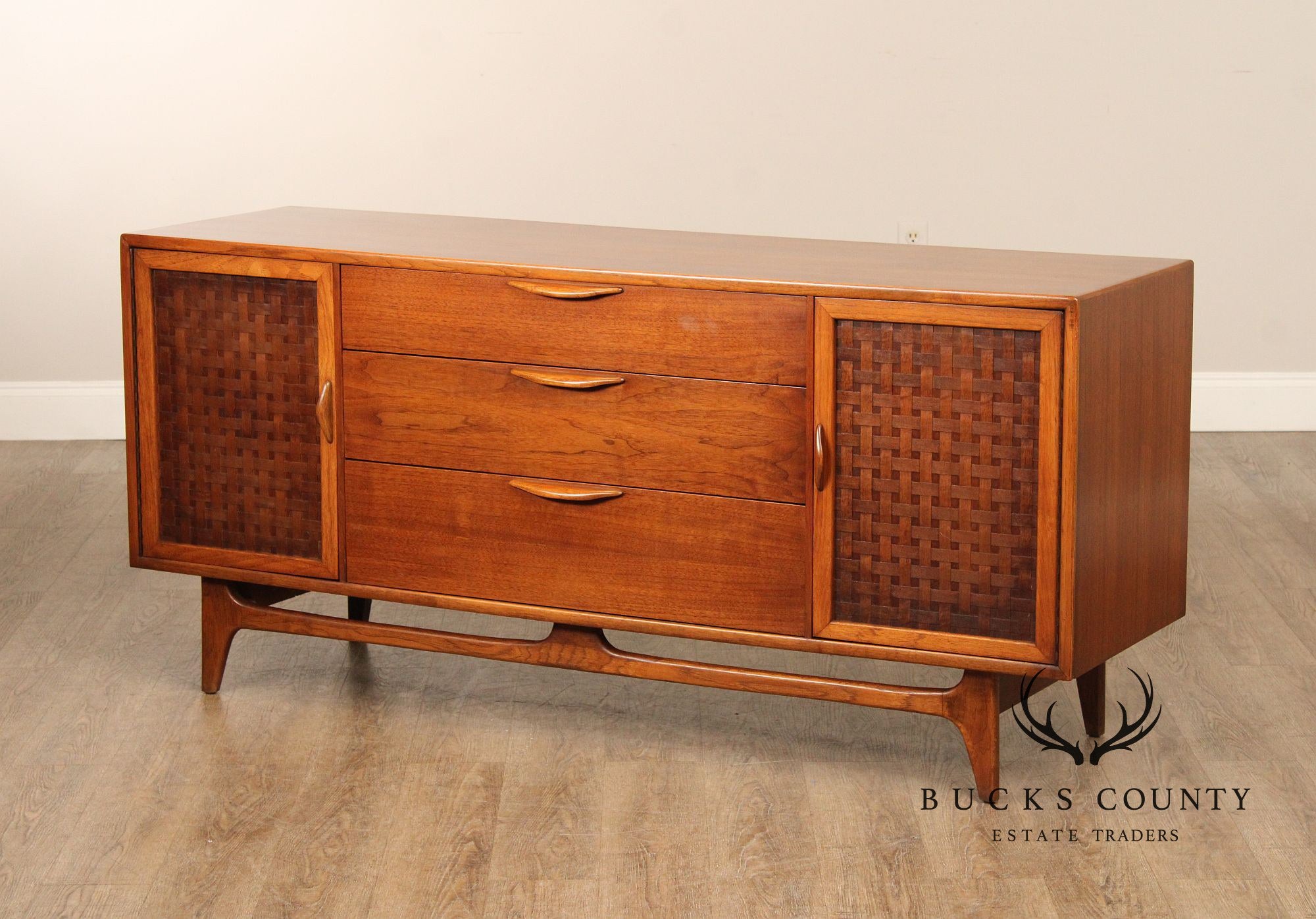 Lane Mid-Century Modern Walnut Credenza Sideboard