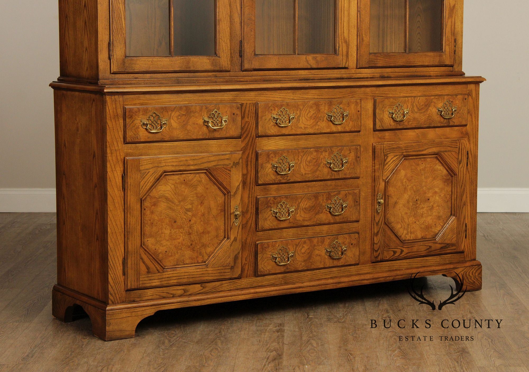 Baker Furniture Georgian Style Burled Oak Breakfront China Cabinet