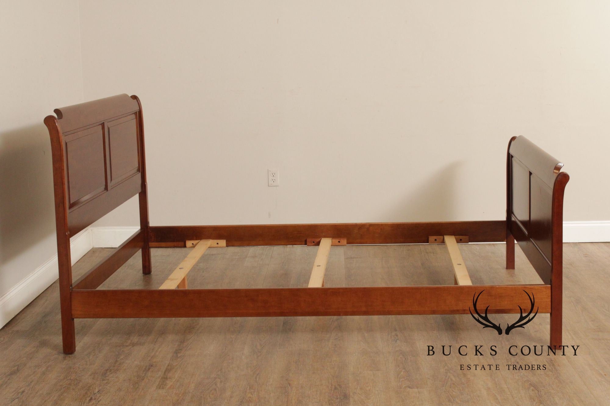 Stickley Cherry Queen Size Sleigh Bed