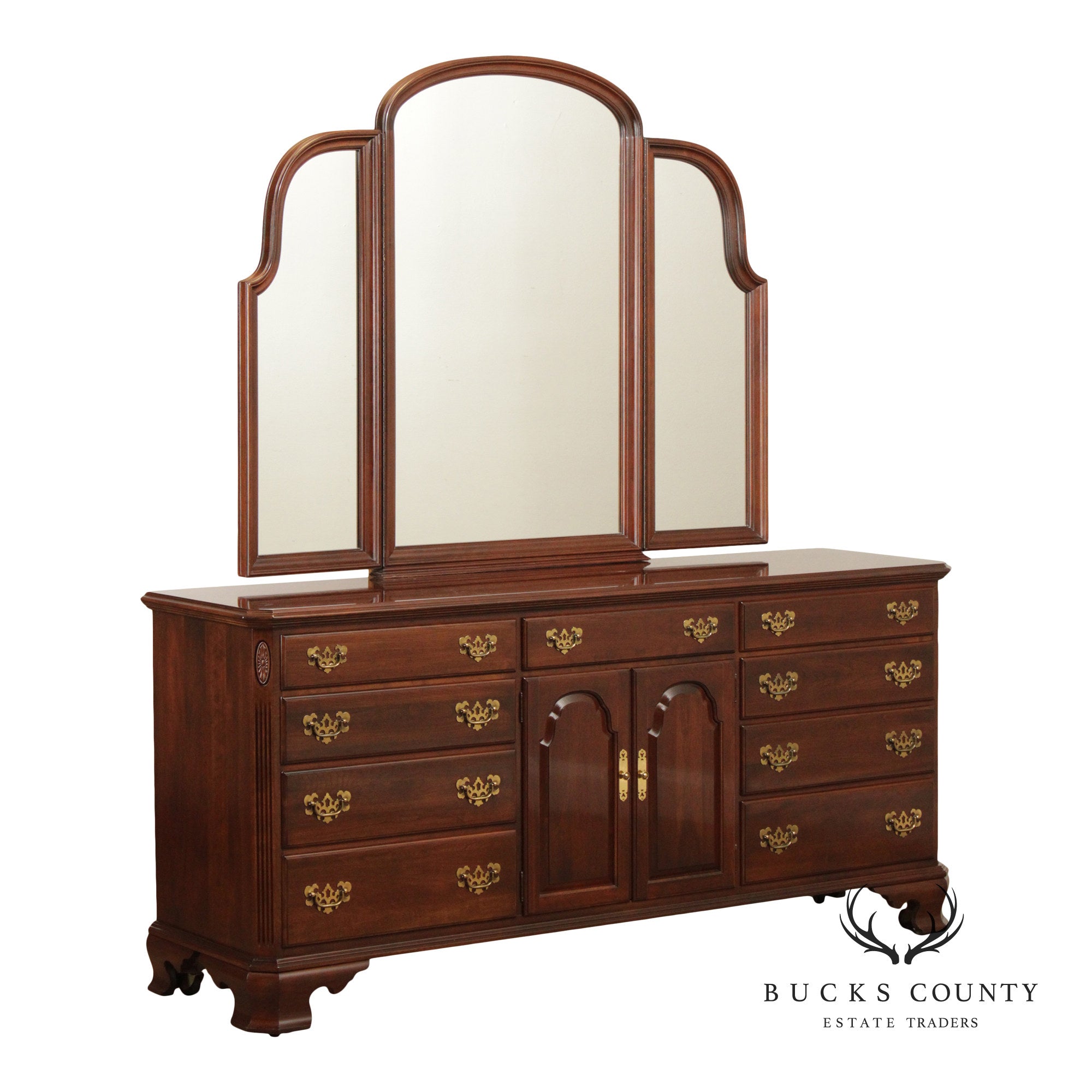 Ethan Allen Georgian Court Dresser With Tri-Fold Mirror