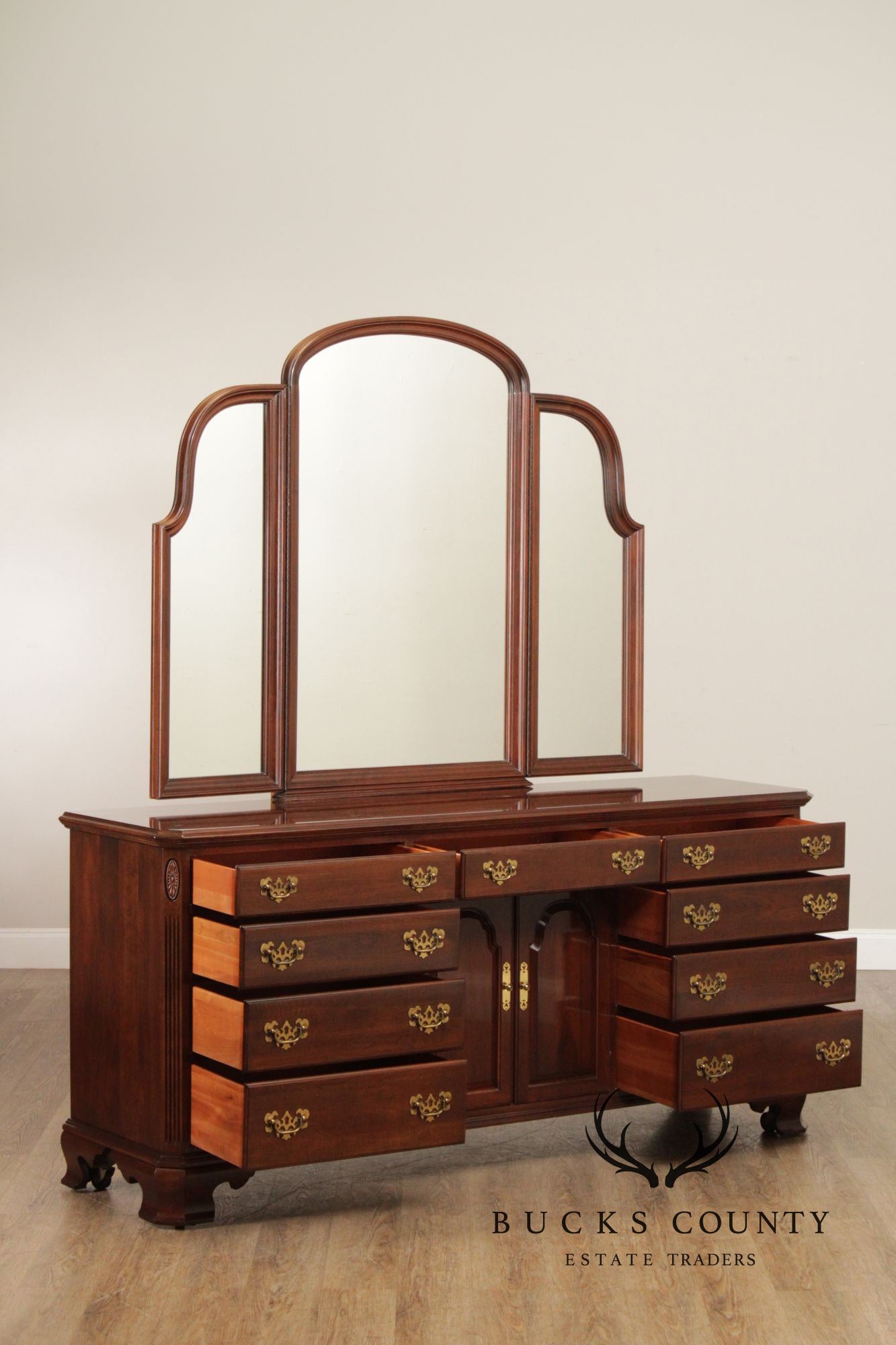 Ethan Allen Georgian Court Dresser With Tri-Fold Mirror