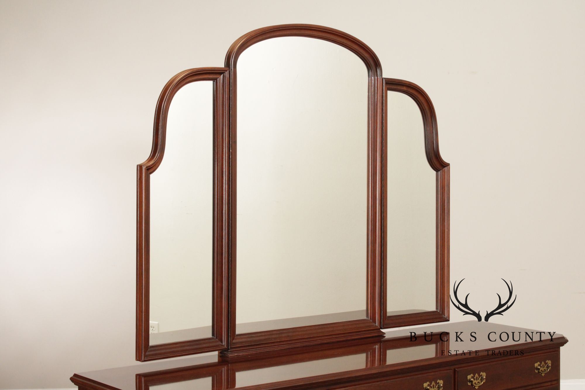 Ethan Allen Georgian Court Dresser With Tri-Fold Mirror