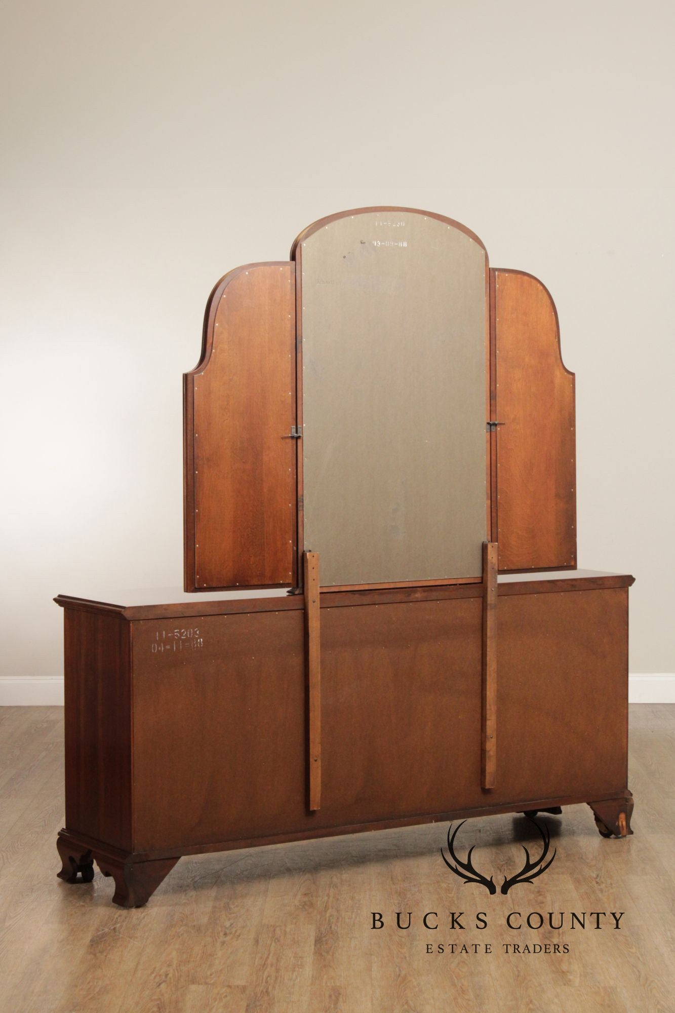 Ethan Allen Georgian Court Dresser With Tri-Fold Mirror