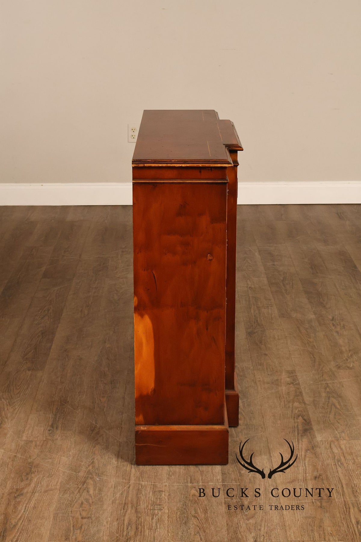 Narrow English Georgian Style Eight-Drawer Buffet Sideboard Credenza
