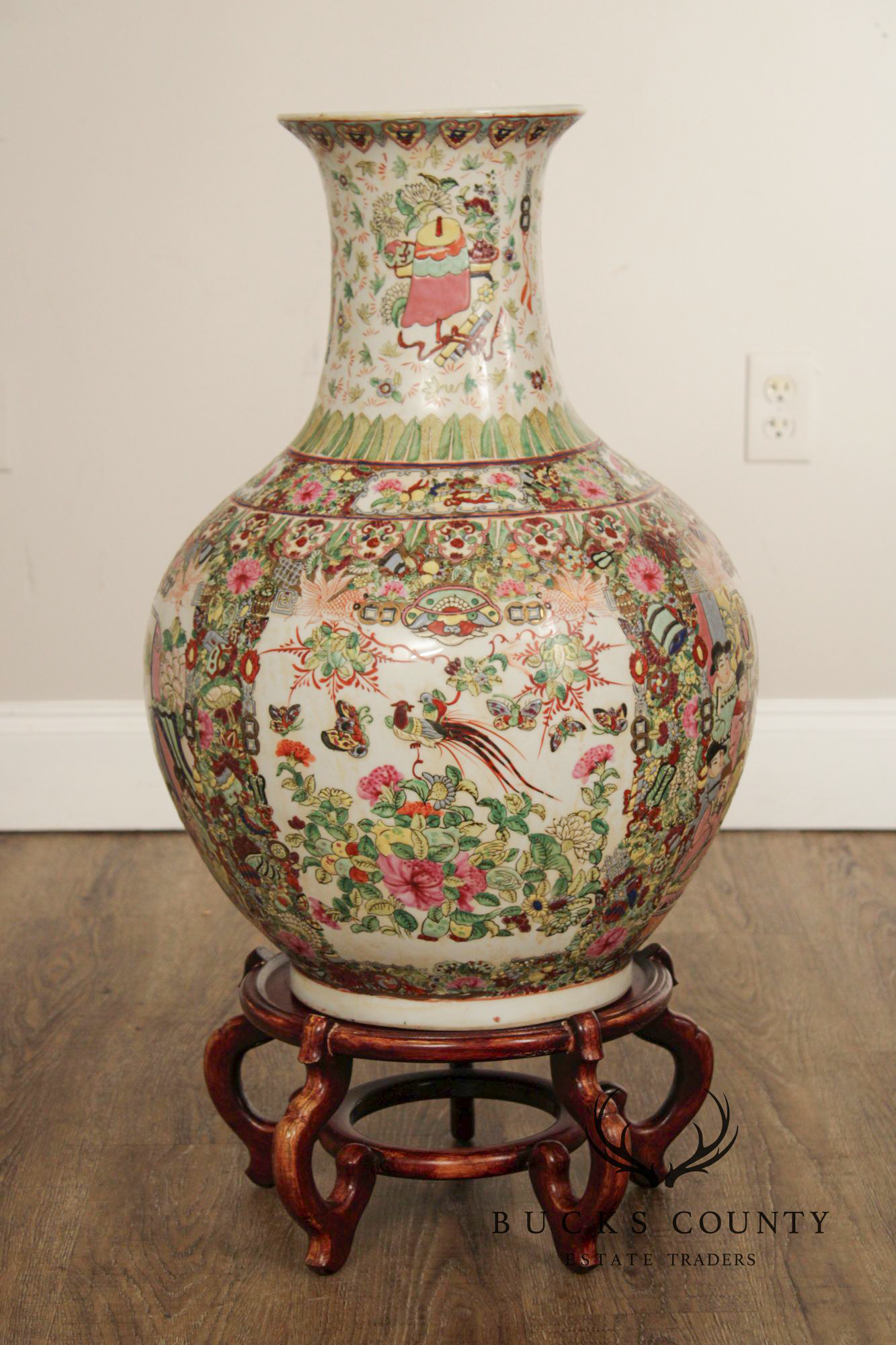 Chinese Rose Medallion Porcelain Palace Floor Vase on Stand