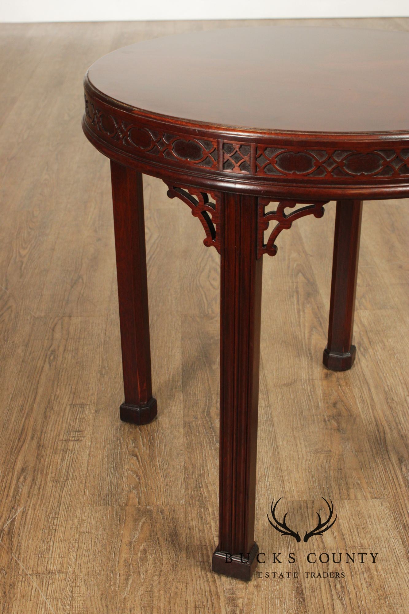 Colony Furniture Chippendale Style Round Mahogany Side Table