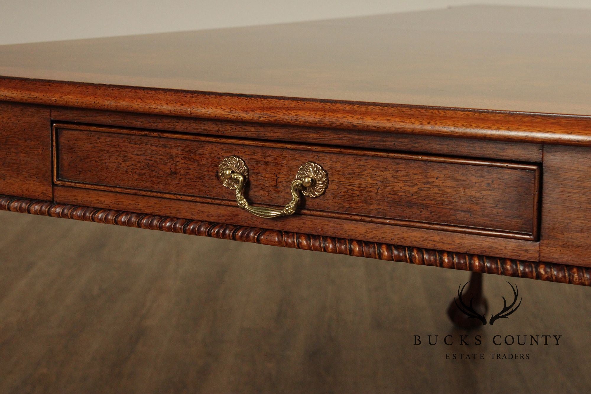 Henredon Rittenhouse Square Chippendale Style Mahogany Dining Table With Ball & Claw Feet