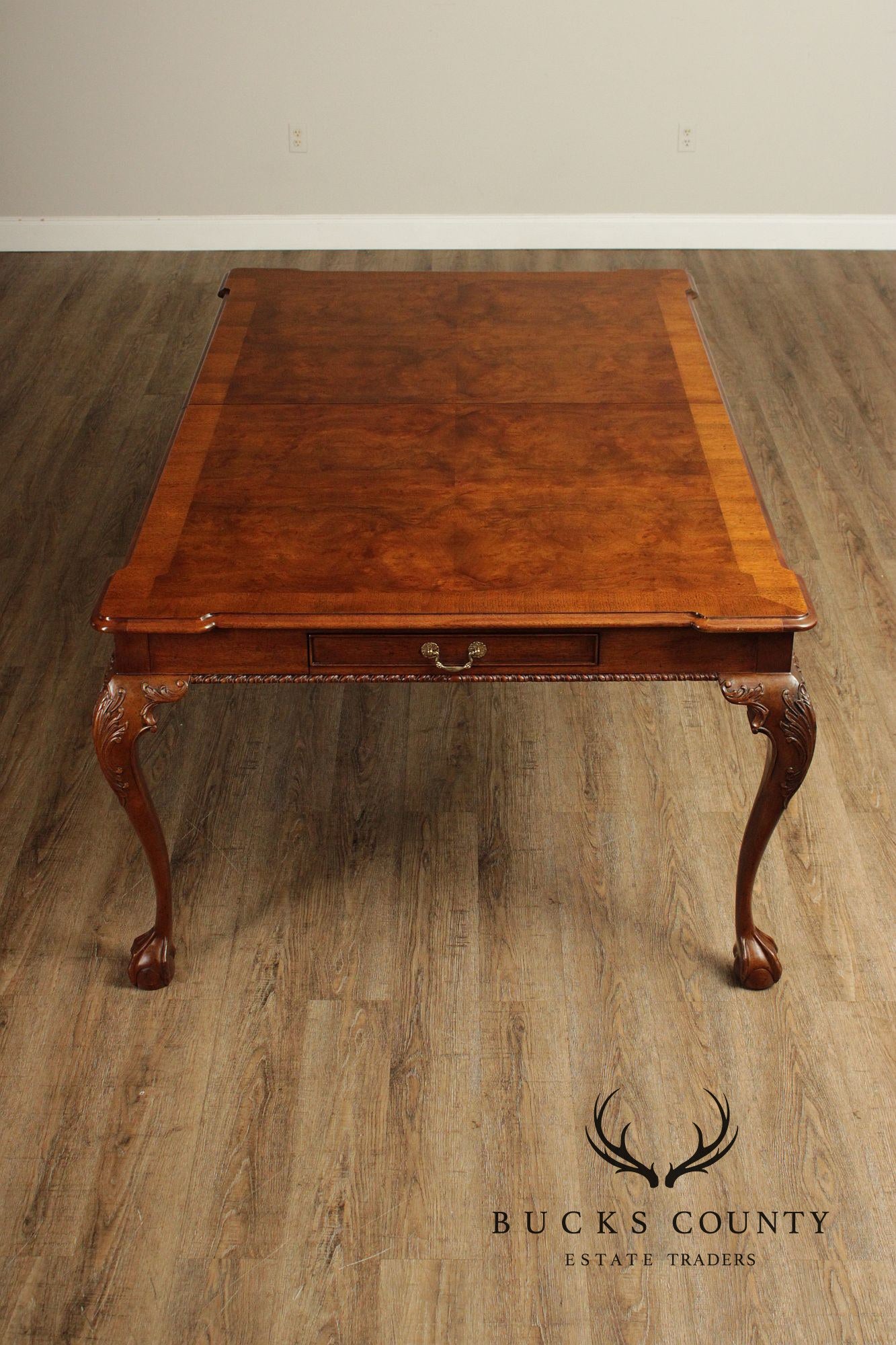 Henredon Rittenhouse Square Chippendale Style Mahogany Dining Table With Ball & Claw Feet
