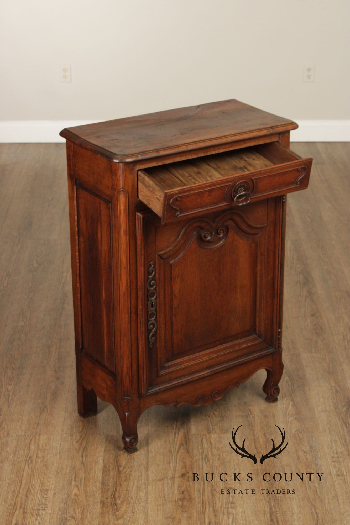 Antique 19th Century French Louis XV Style Solid Oak Petite Cabinet With Drawer And Scalloped Apron
