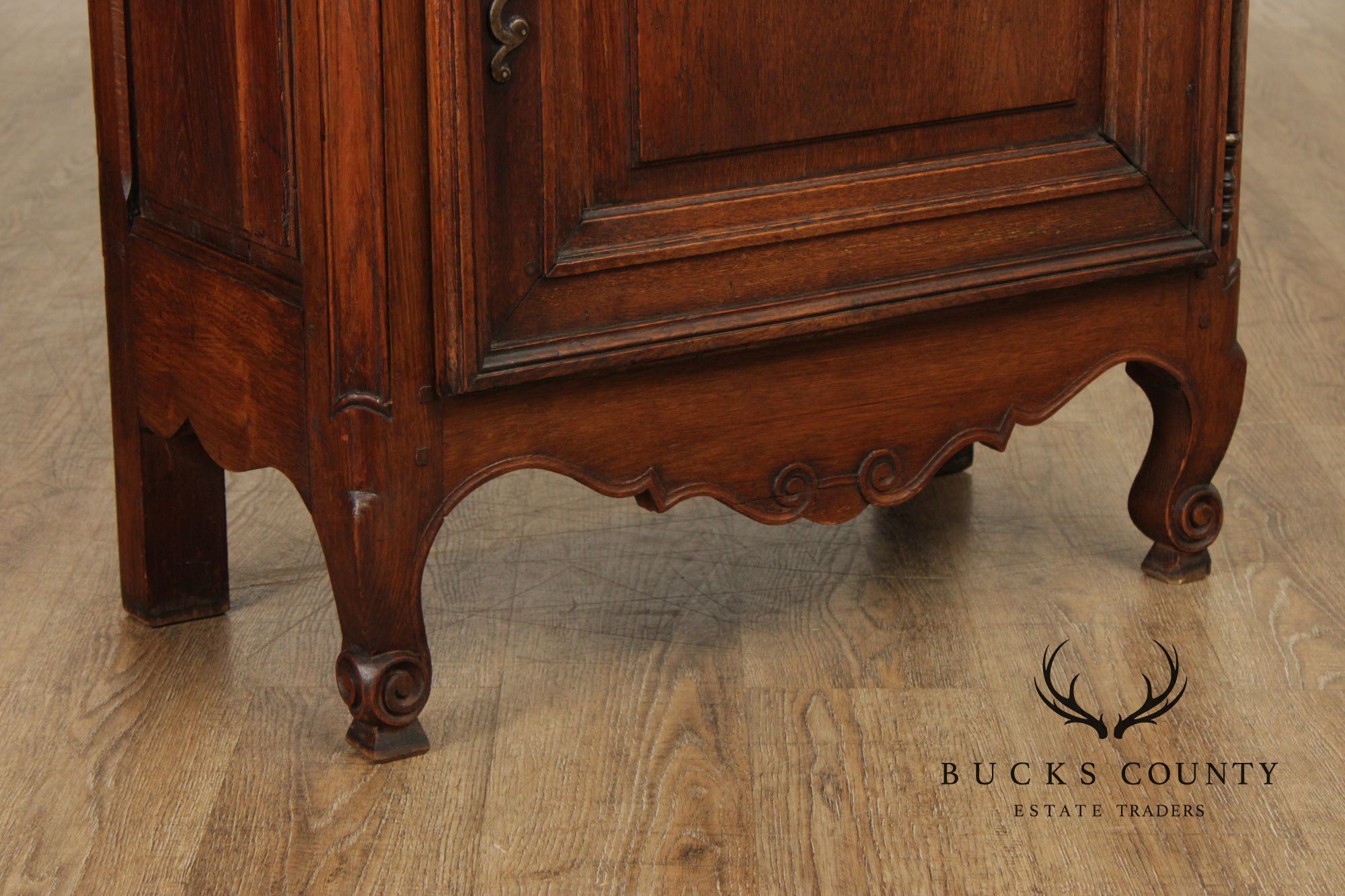 Antique 19th Century French Louis XV Style Solid Oak Petite Cabinet With Drawer And Scalloped Apron