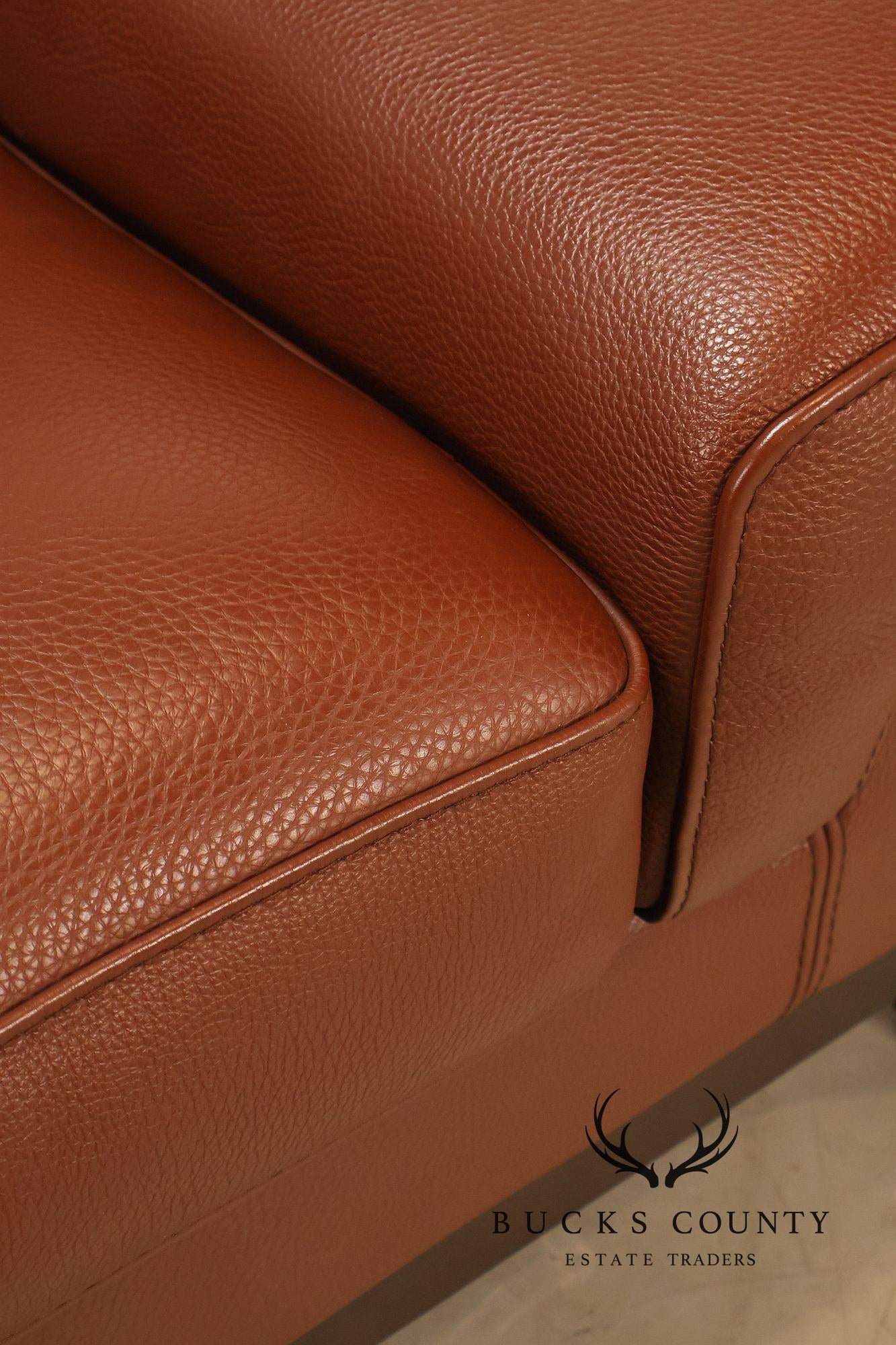Formenti Pair of Italian Leather Lounge Chairs