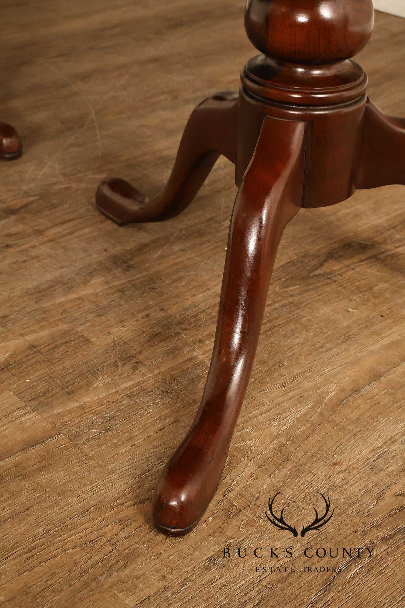 Ethan Allen Georgian Court Queen Anne Style Double Pedestal Cherry Dining Table