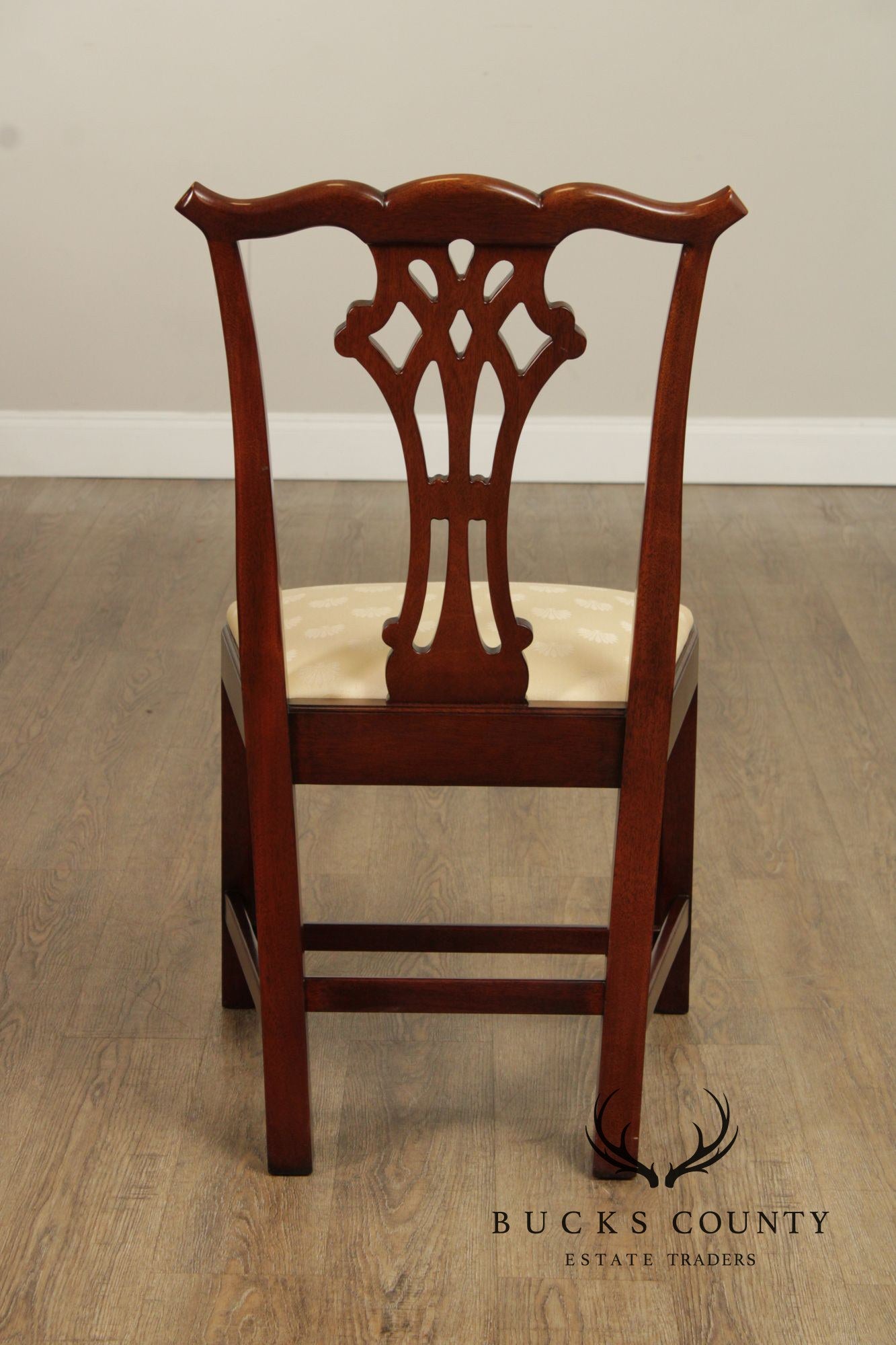 Kindel Chippendale Style Set of Eight Mahogany Dining Chairs