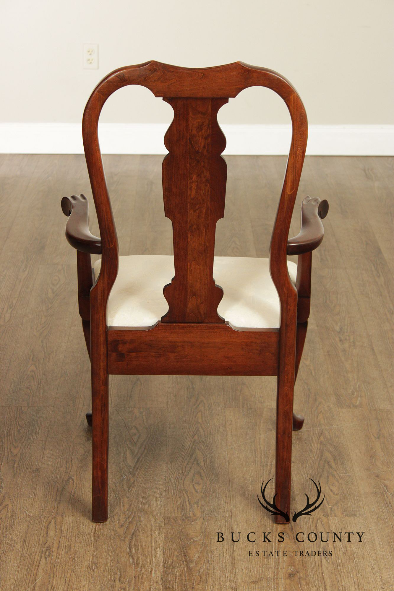 Pennsylvania House Queen Anne Style Set of Eight Cherry Dining Chairs