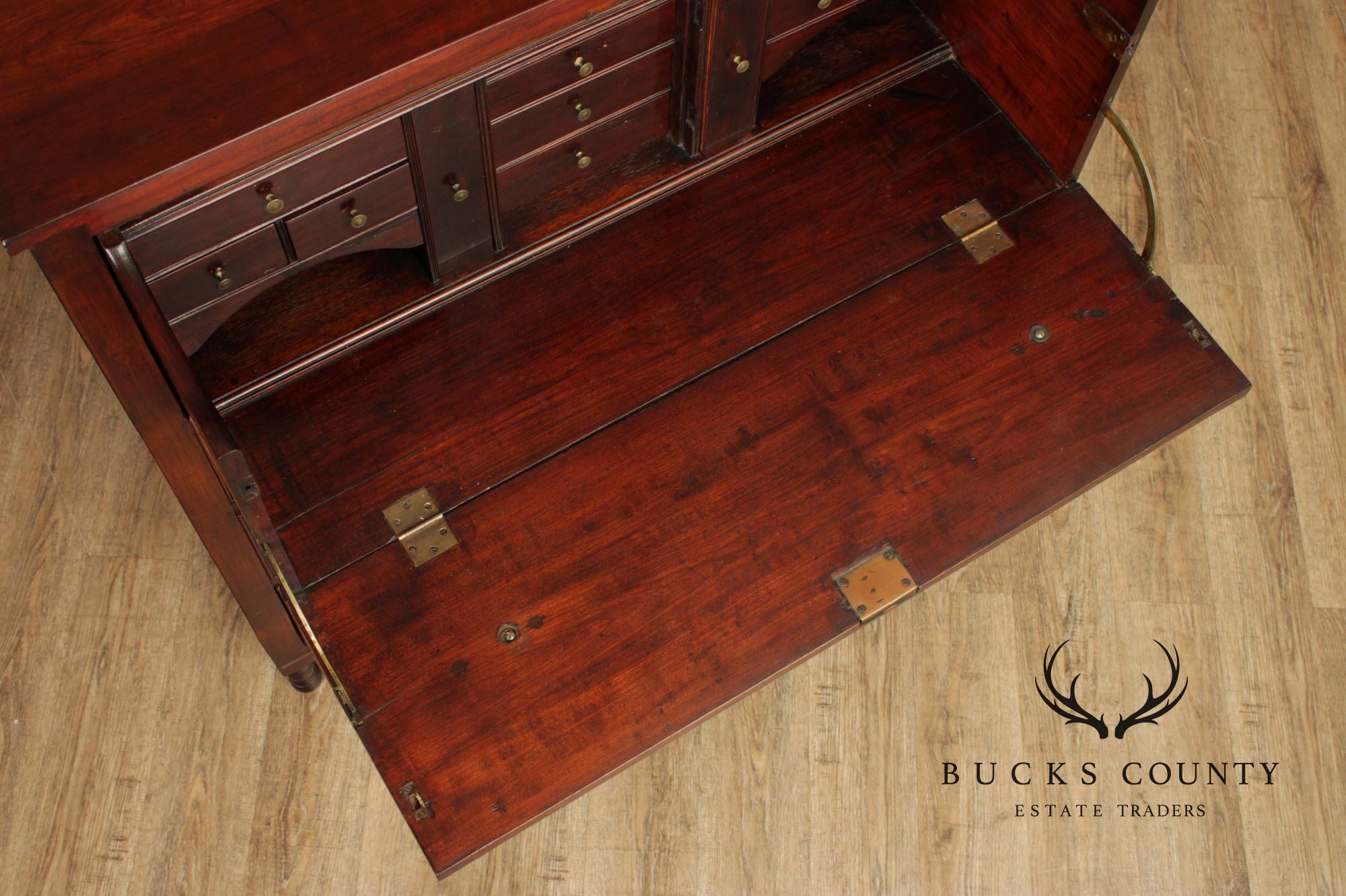 Antique American Federal Period Butler's Chest Of Drawers