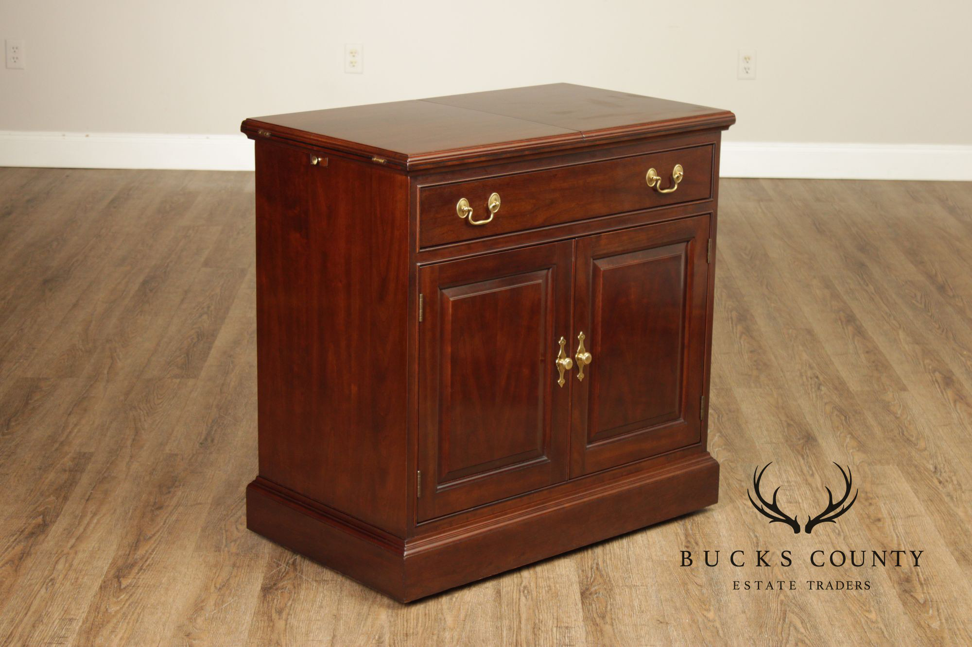 Stickley Traditional Mahogany Flip-Top Server Cabinet