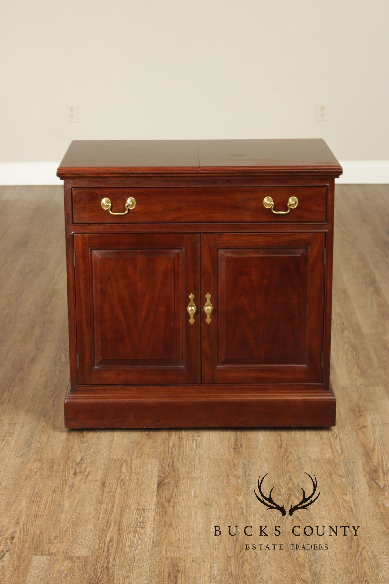 Stickley Traditional Mahogany Flip-Top Server Cabinet