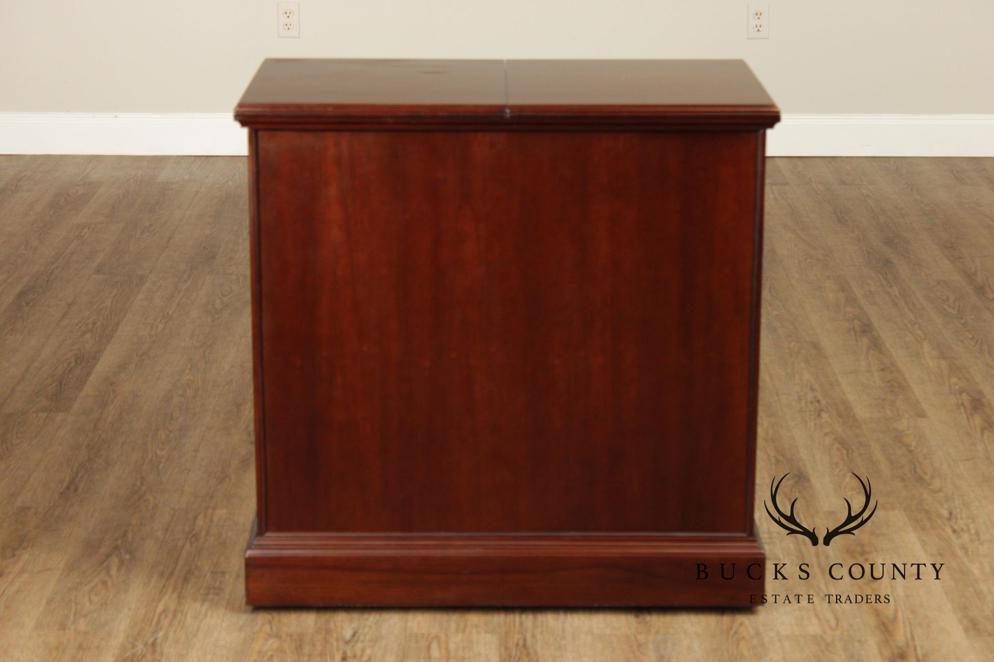 Stickley Traditional Mahogany Flip-Top Server Cabinet