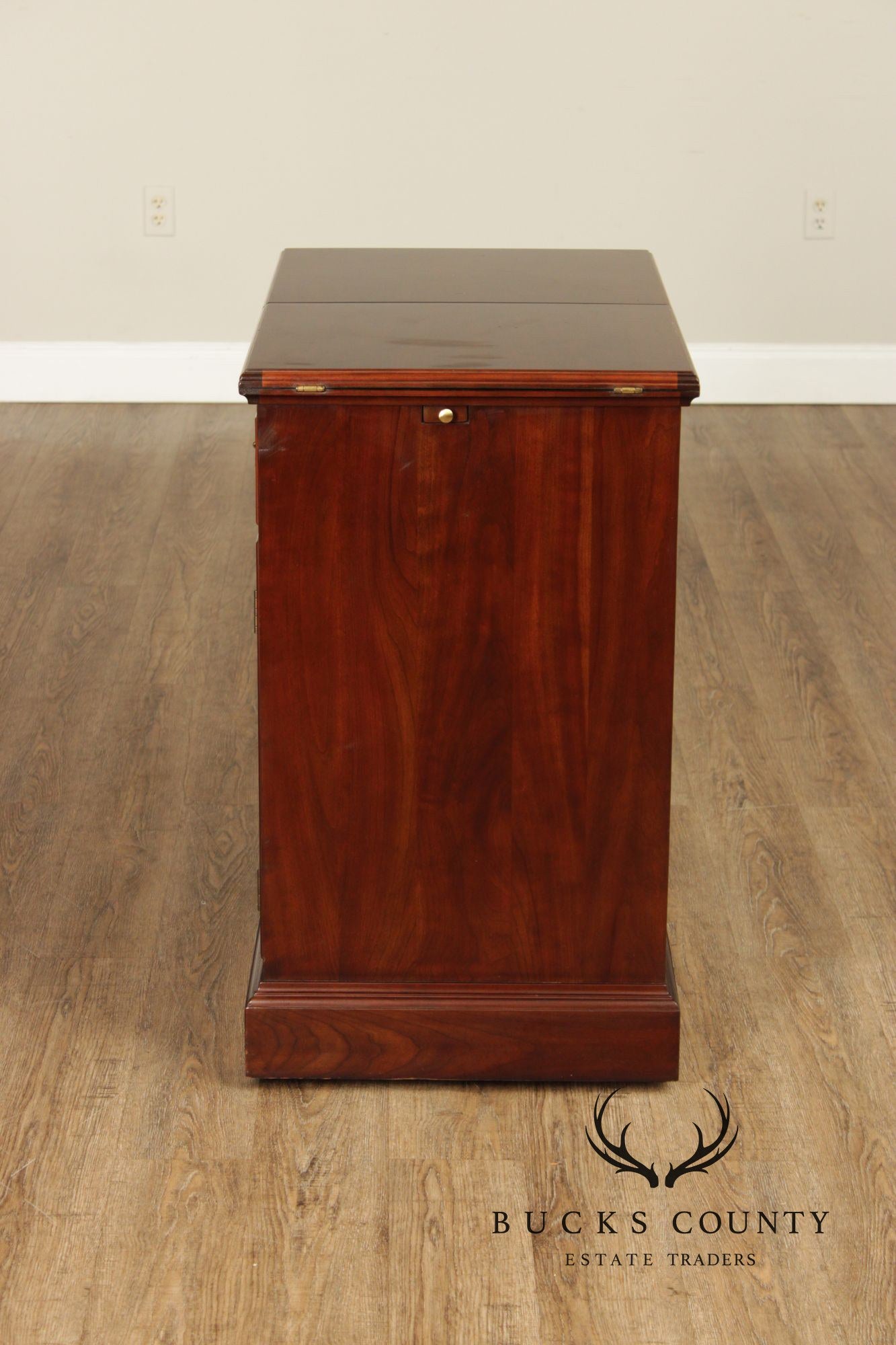 Stickley Traditional Mahogany Flip-Top Server Cabinet