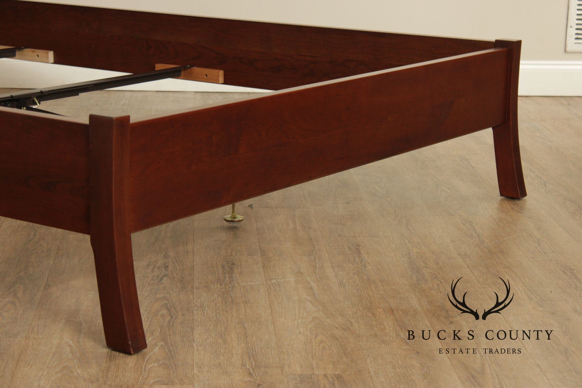 Stickley Cherry Queen Sleigh Bed With Slatted Headboard