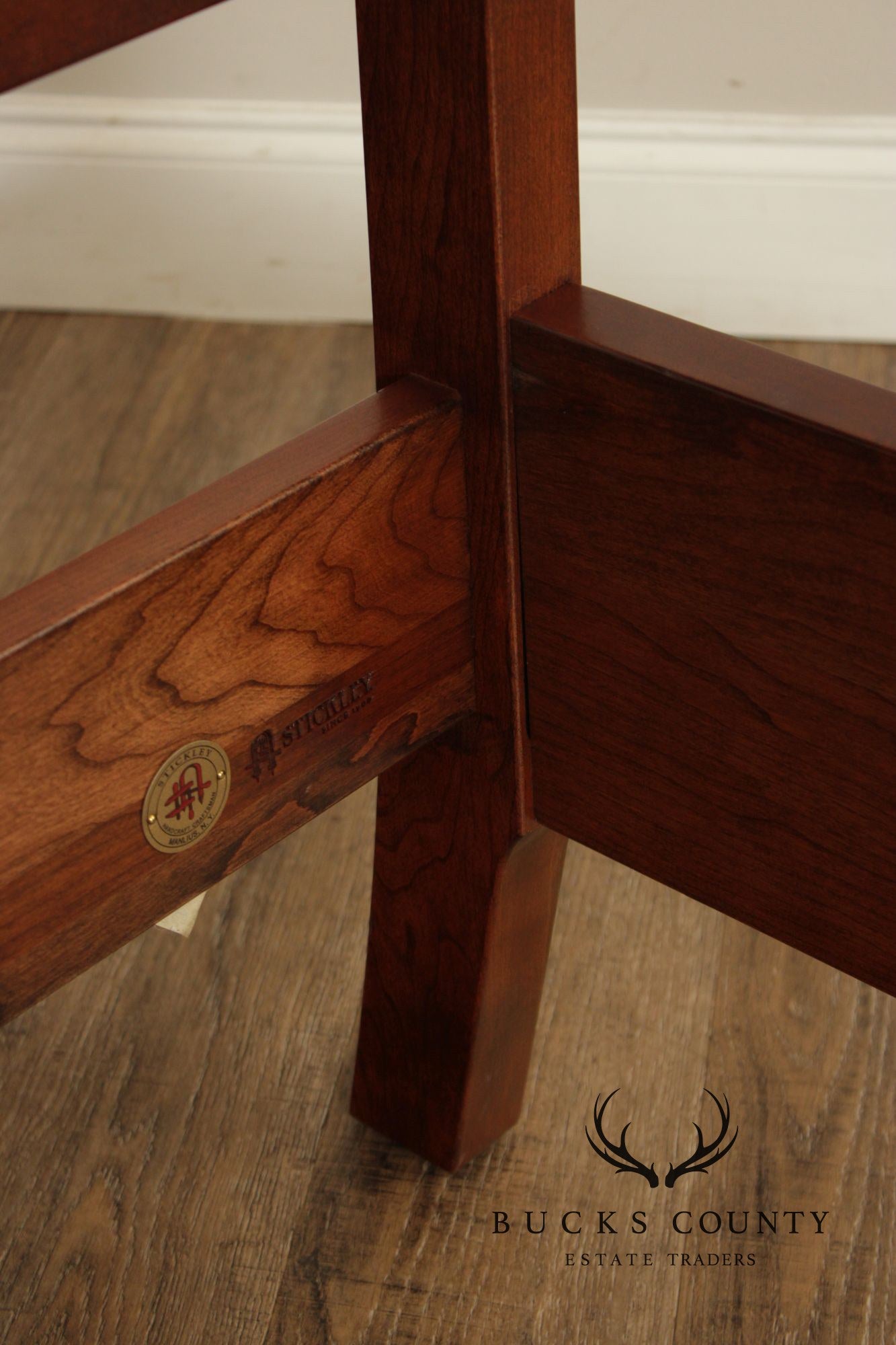 Stickley Cherry Queen Sleigh Bed With Slatted Headboard