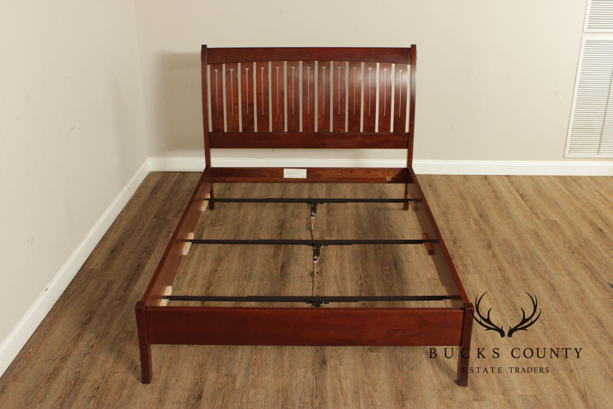 Stickley Cherry Queen Sleigh Bed With Slatted Headboard
