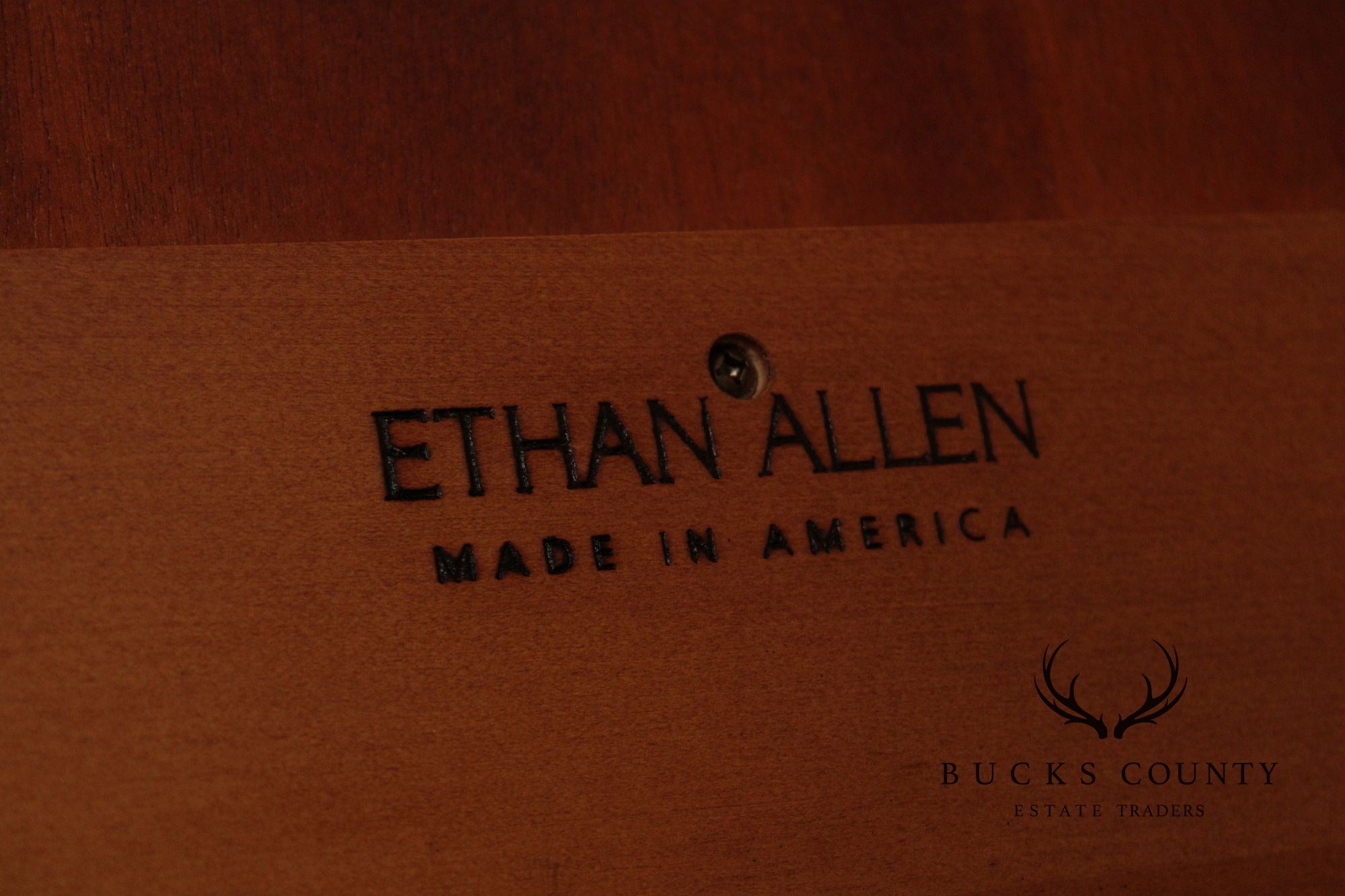 Ethan Allen Newport Inlaid Mahogany Oval Pedestal Coffee Table