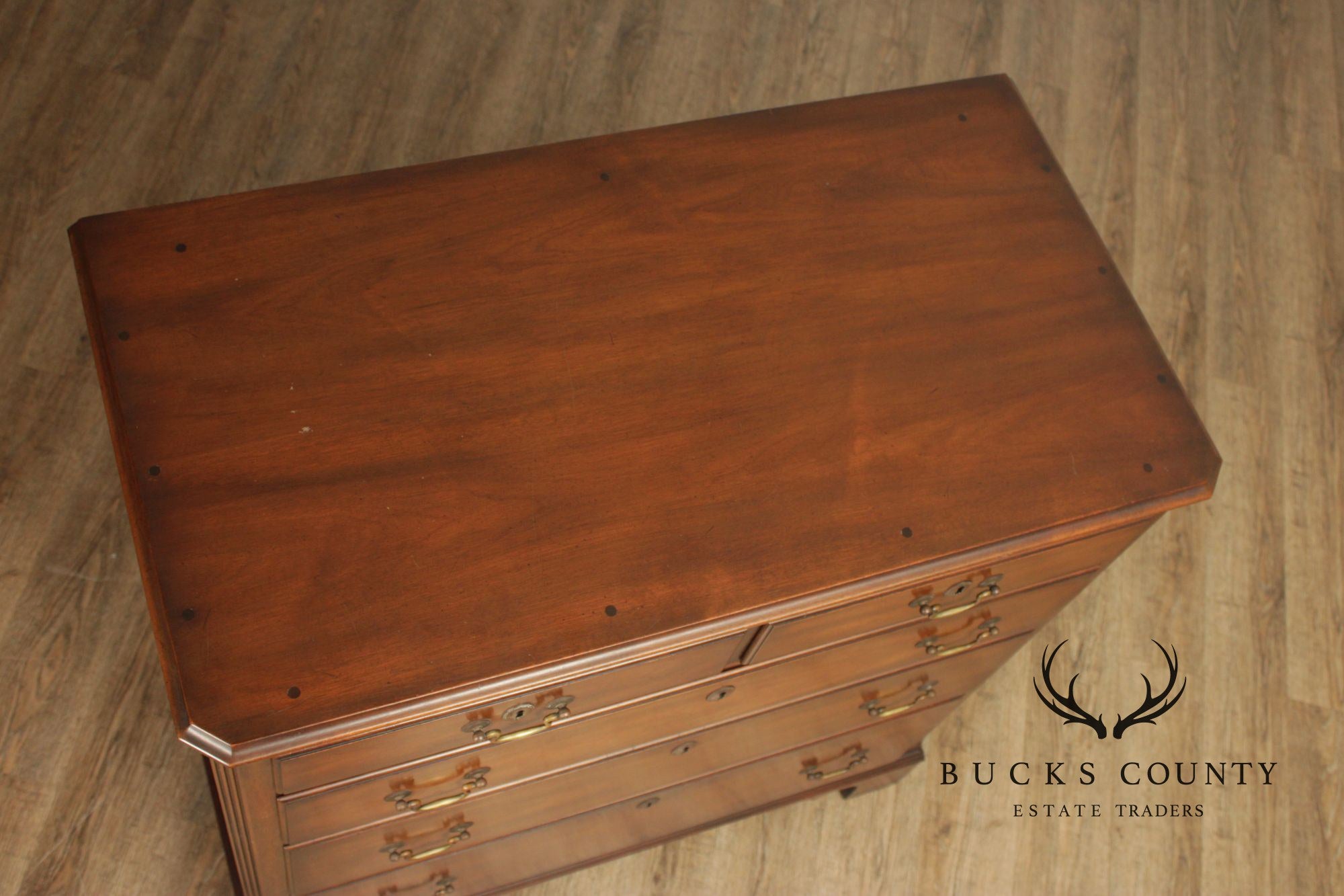 Kittinger Georgian Style Colonial Williamsburg Mahogany Chest Of Drawers
