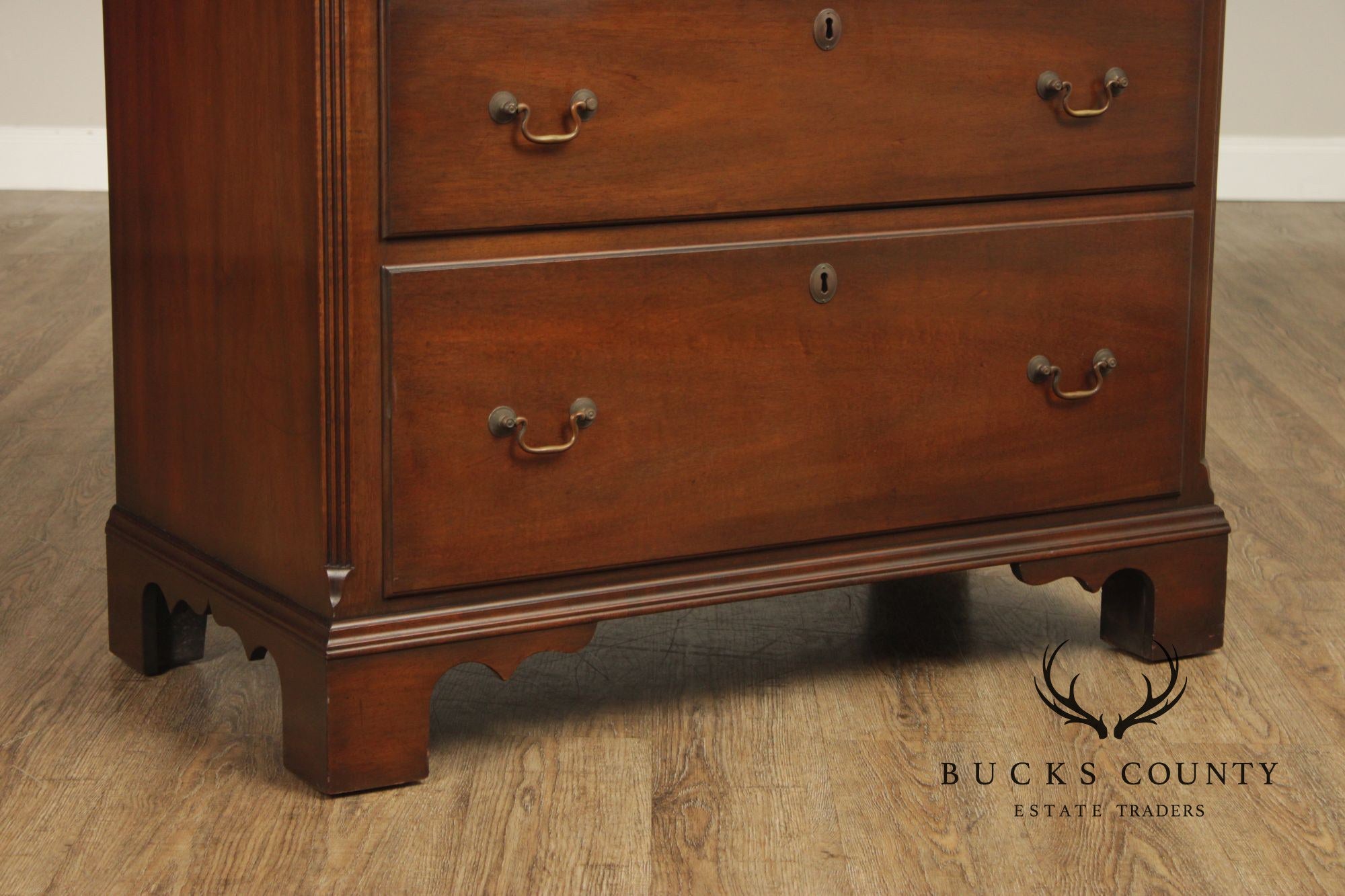 Kittinger Georgian Style Colonial Williamsburg Mahogany Chest Of Drawers