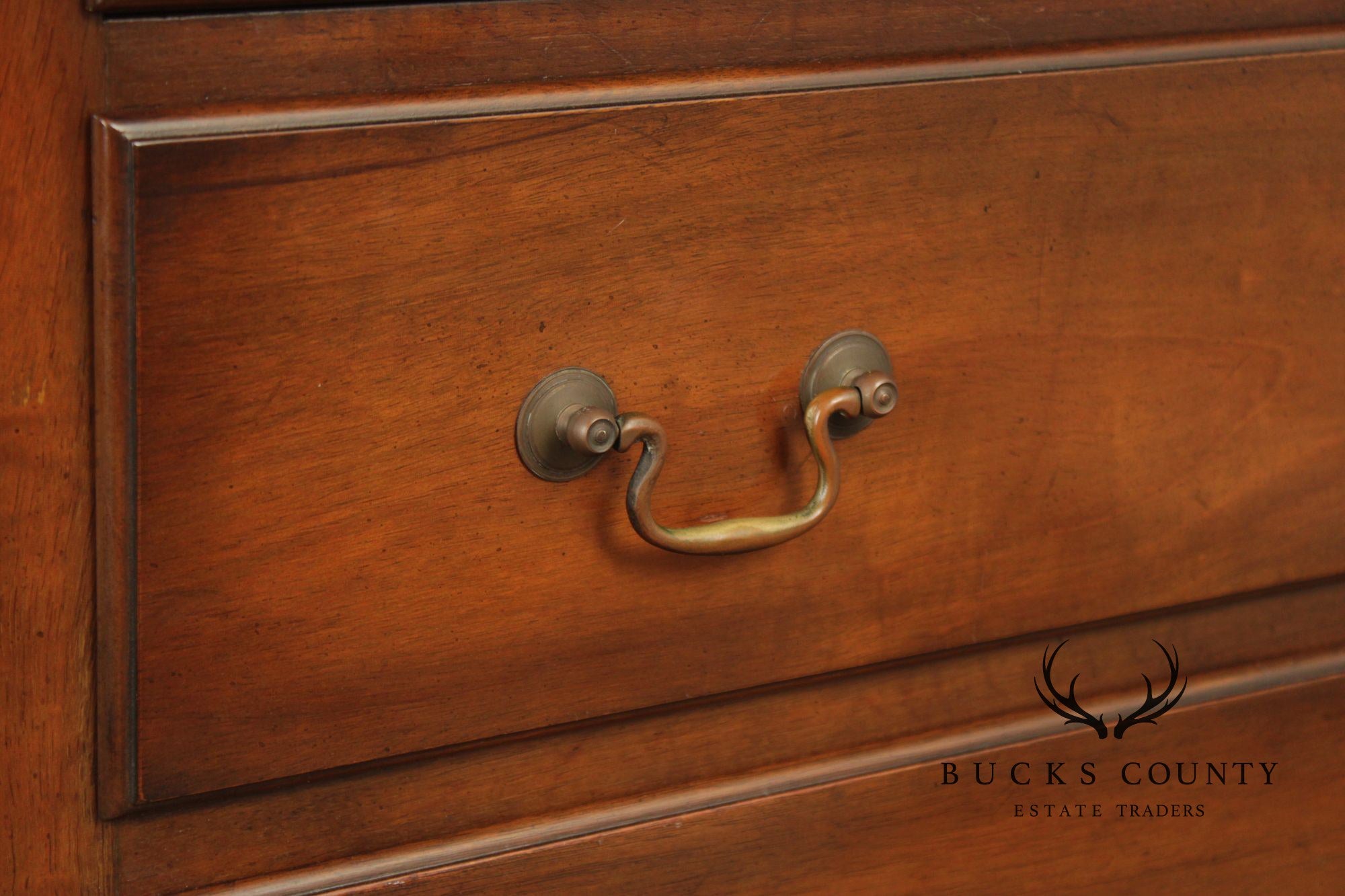 Kittinger Georgian Style Colonial Williamsburg Mahogany Chest Of Drawers