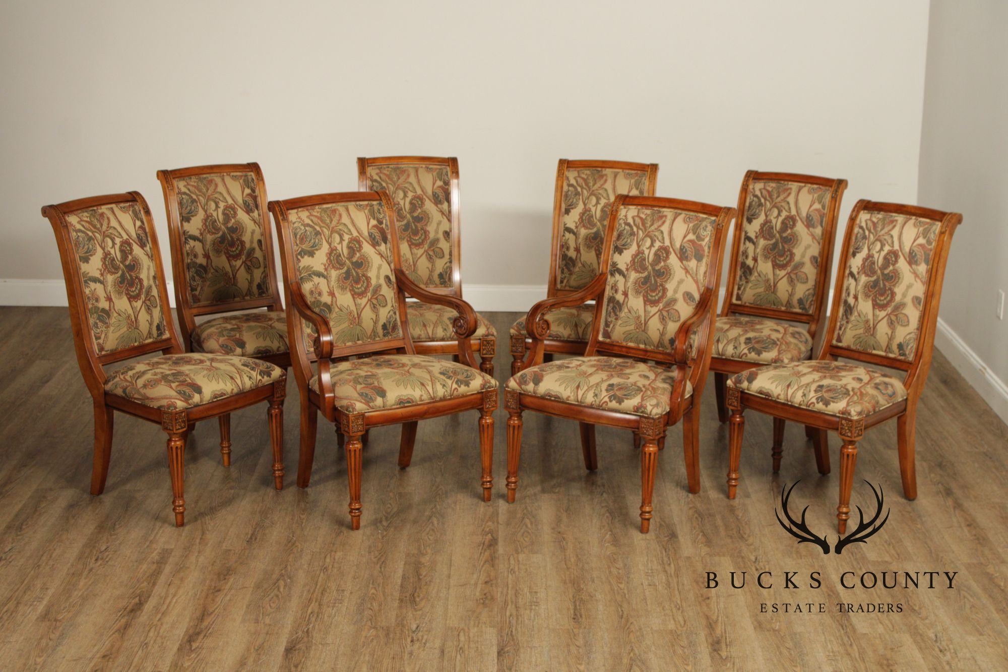 Ethan Allen 'Townhouse' Set of Eight Dining Chairs