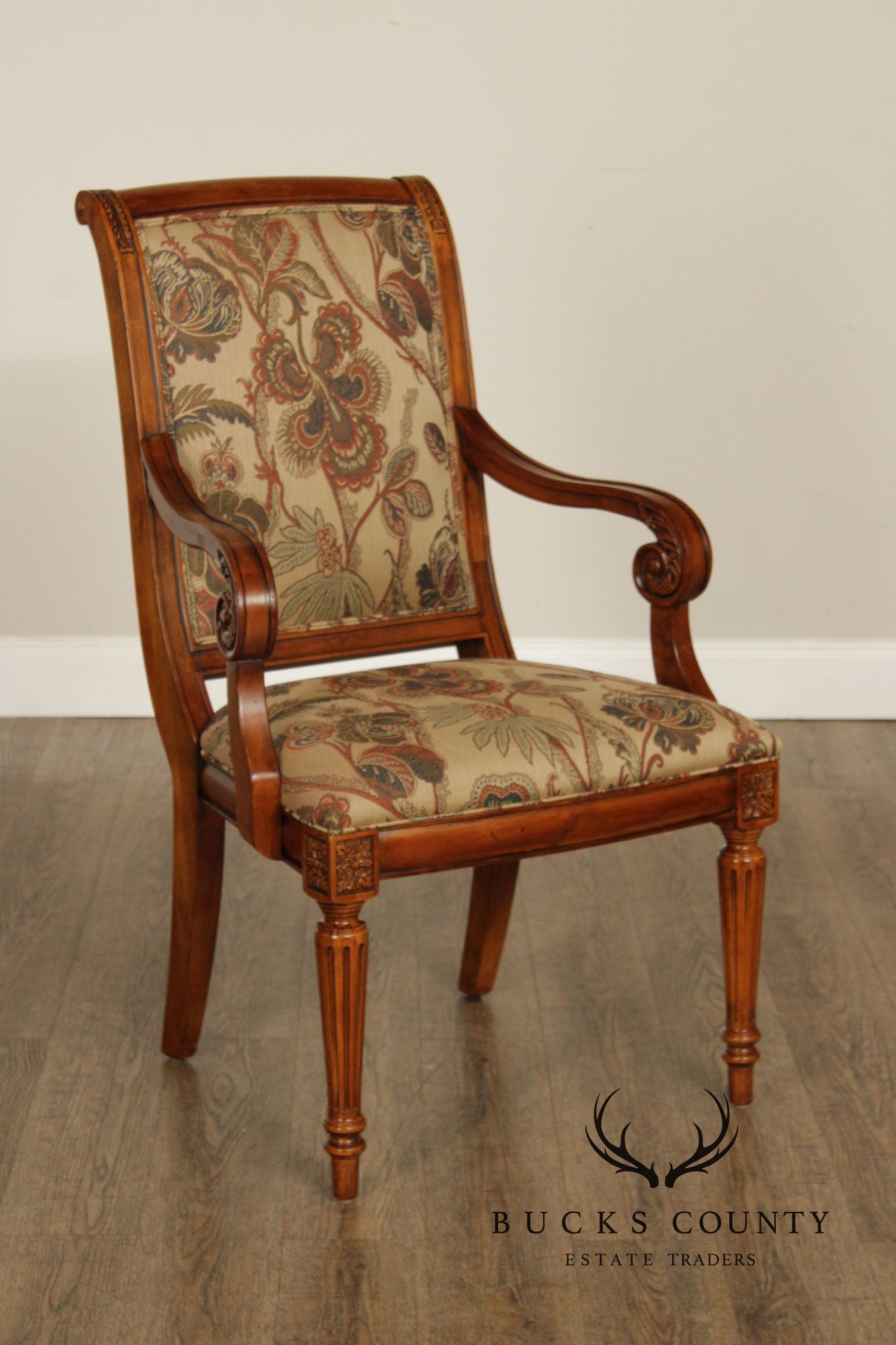 Ethan Allen 'Townhouse' Set of Eight Dining Chairs