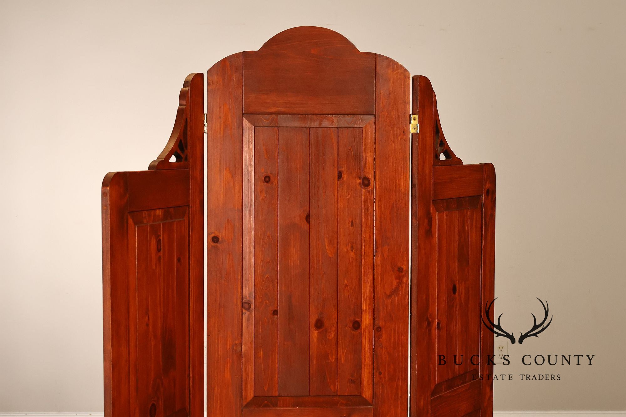 Rustic Colonial Style Pair of Pine Folding Dressing Screens