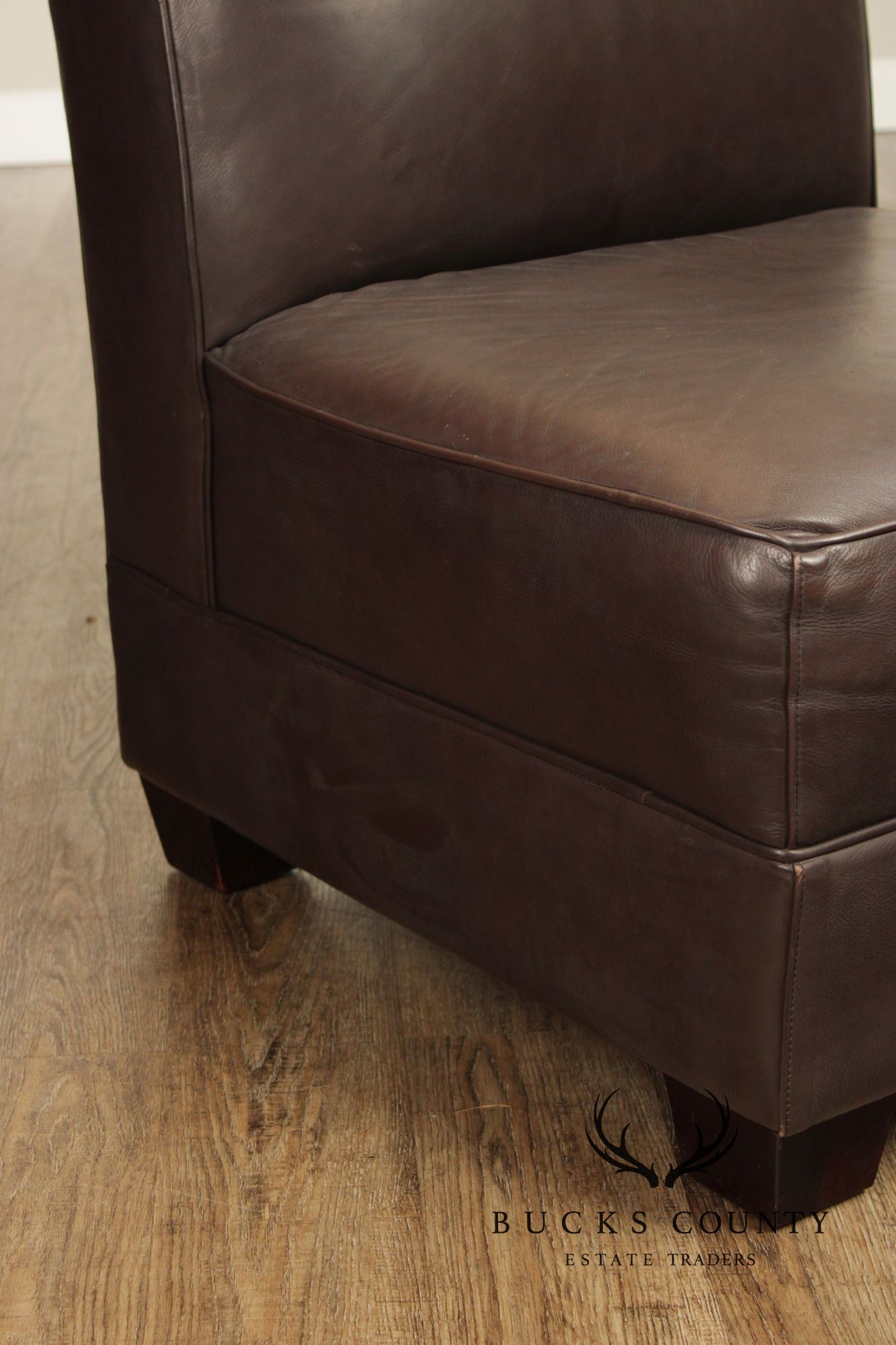 Contemporary Pair Of Brown Leather Upholstered Slipper Lounge Chairs