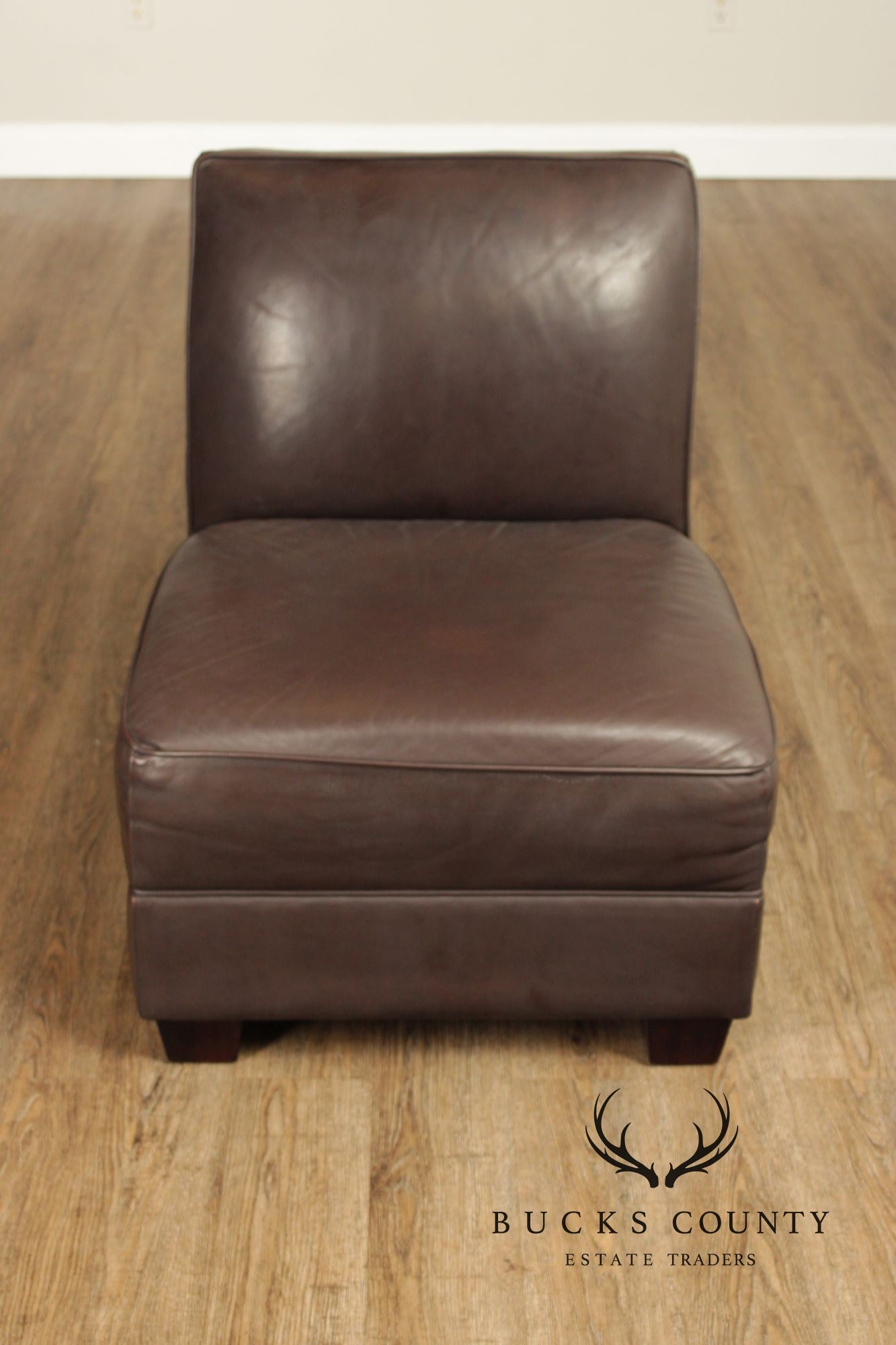 Contemporary Pair Of Brown Leather Upholstered Slipper Lounge Chairs