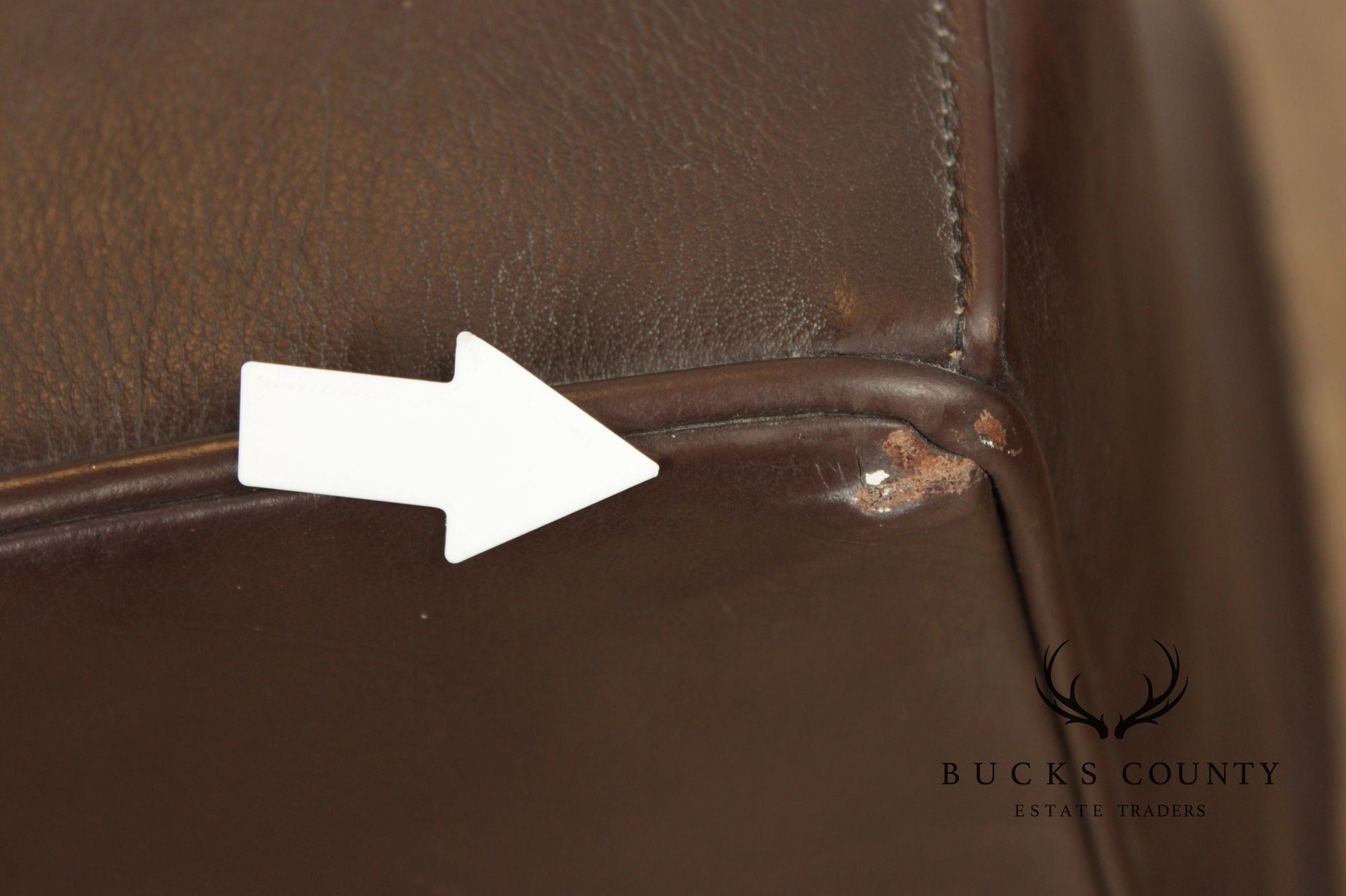 Contemporary Pair Of Brown Leather Upholstered Slipper Lounge Chairs