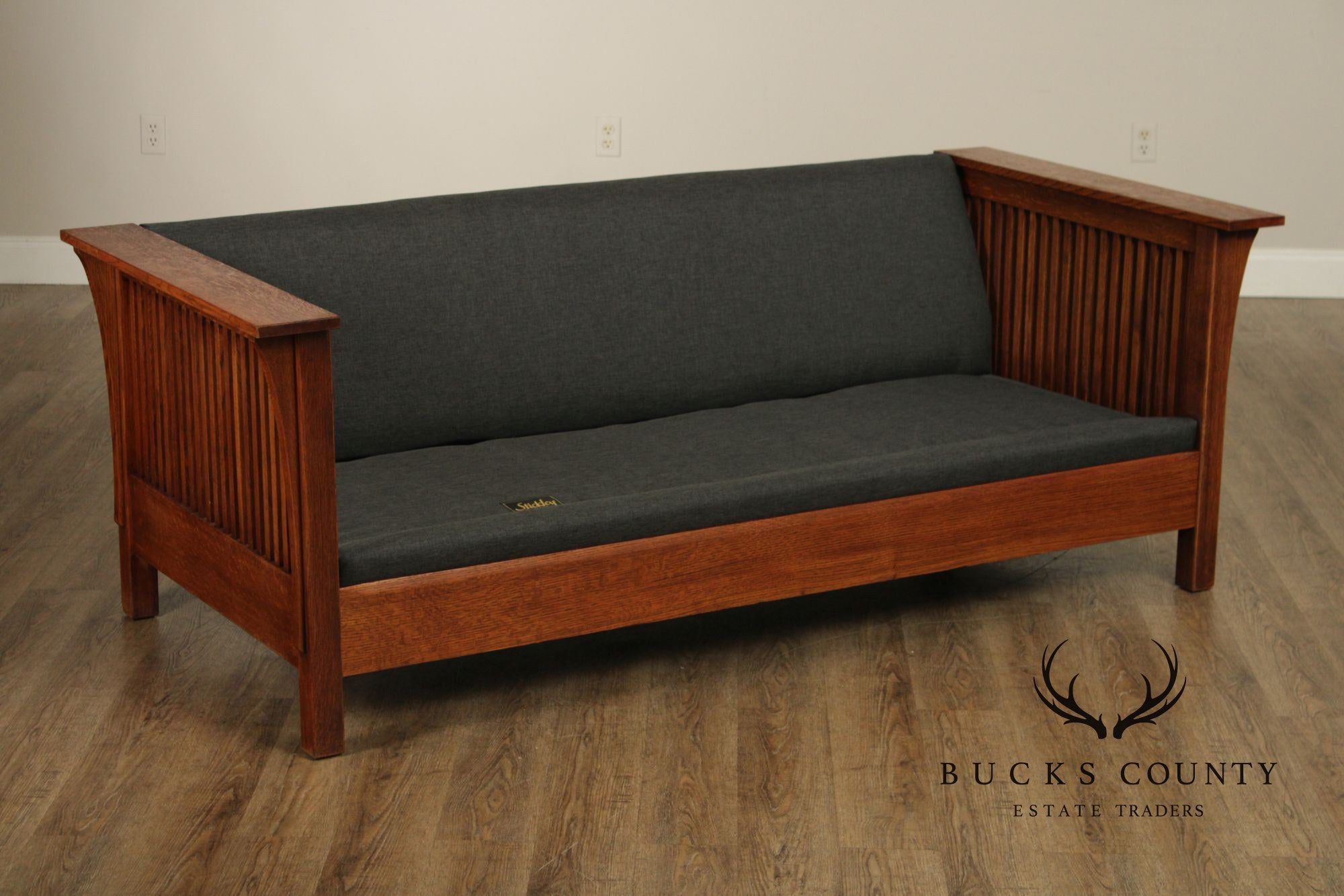 Stickley Mission Collection 'Fayetteville' Oak Spindle Sofa