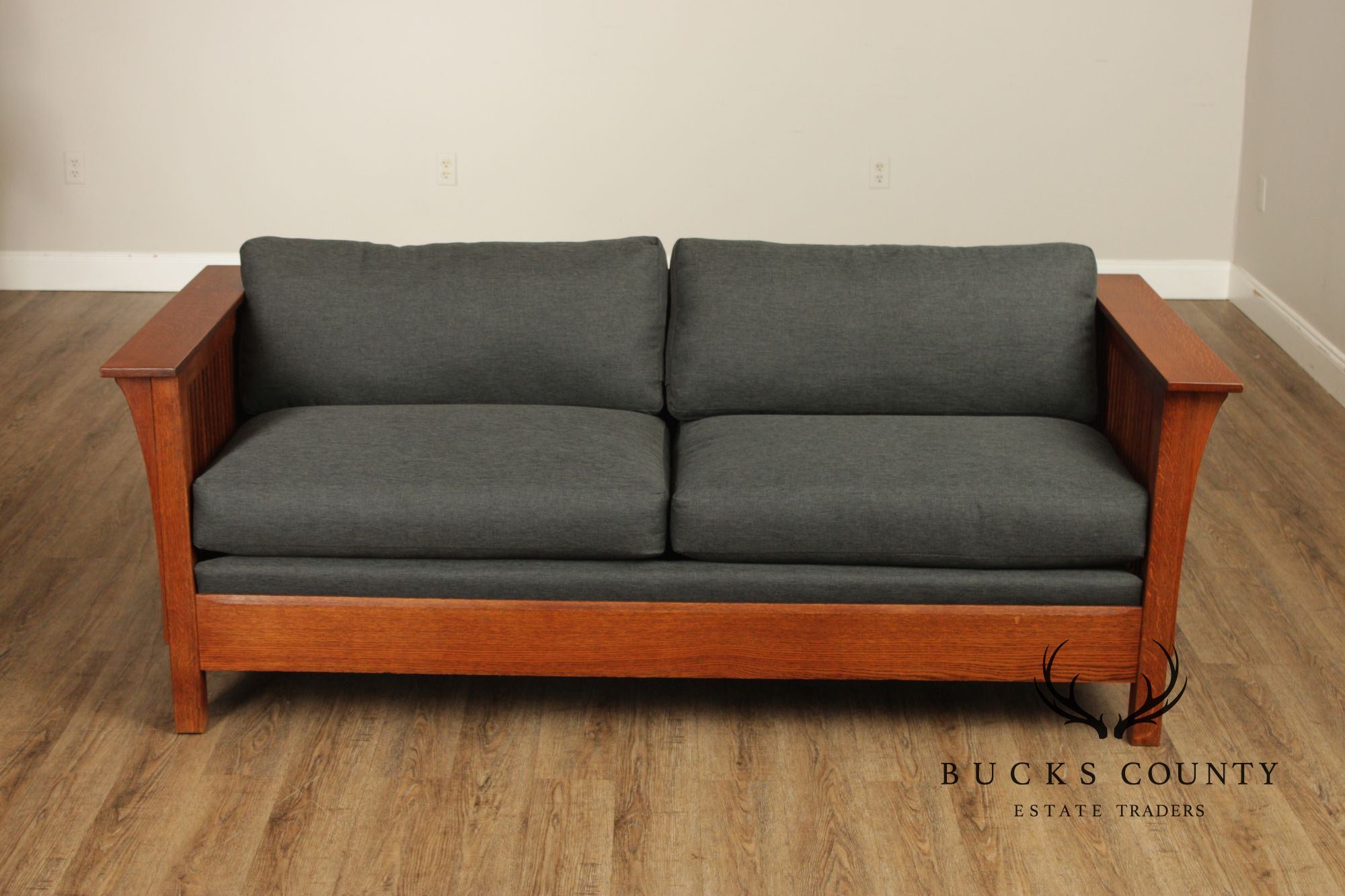Stickley Mission Collection 'Fayetteville' Oak Spindle Sofa