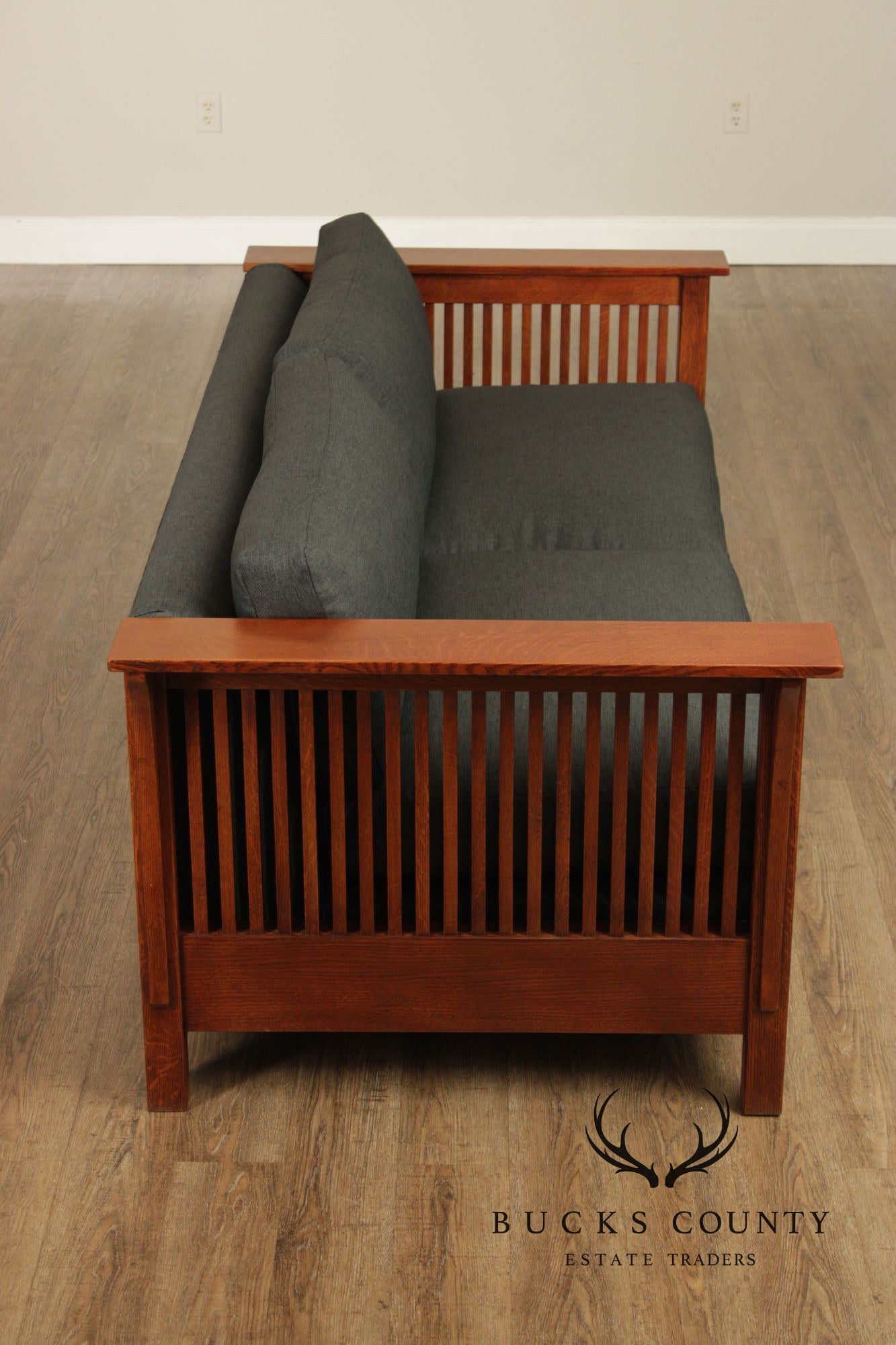 Stickley Mission Collection 'Fayetteville' Oak Spindle Sofa