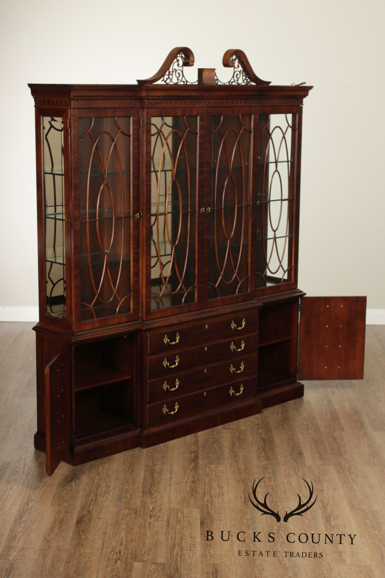 Henredon Rittenhouse Square Mahogany China Cabinet Breakfront