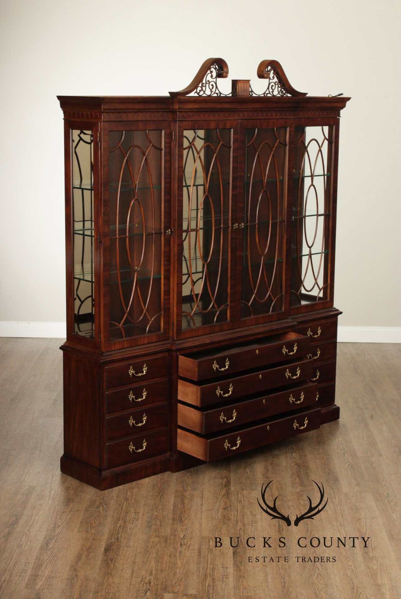 Henredon Rittenhouse Square Mahogany China Cabinet Breakfront