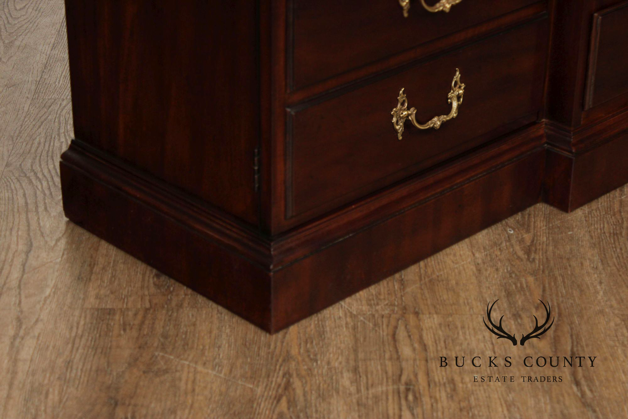 Henredon Rittenhouse Square Mahogany China Cabinet Breakfront