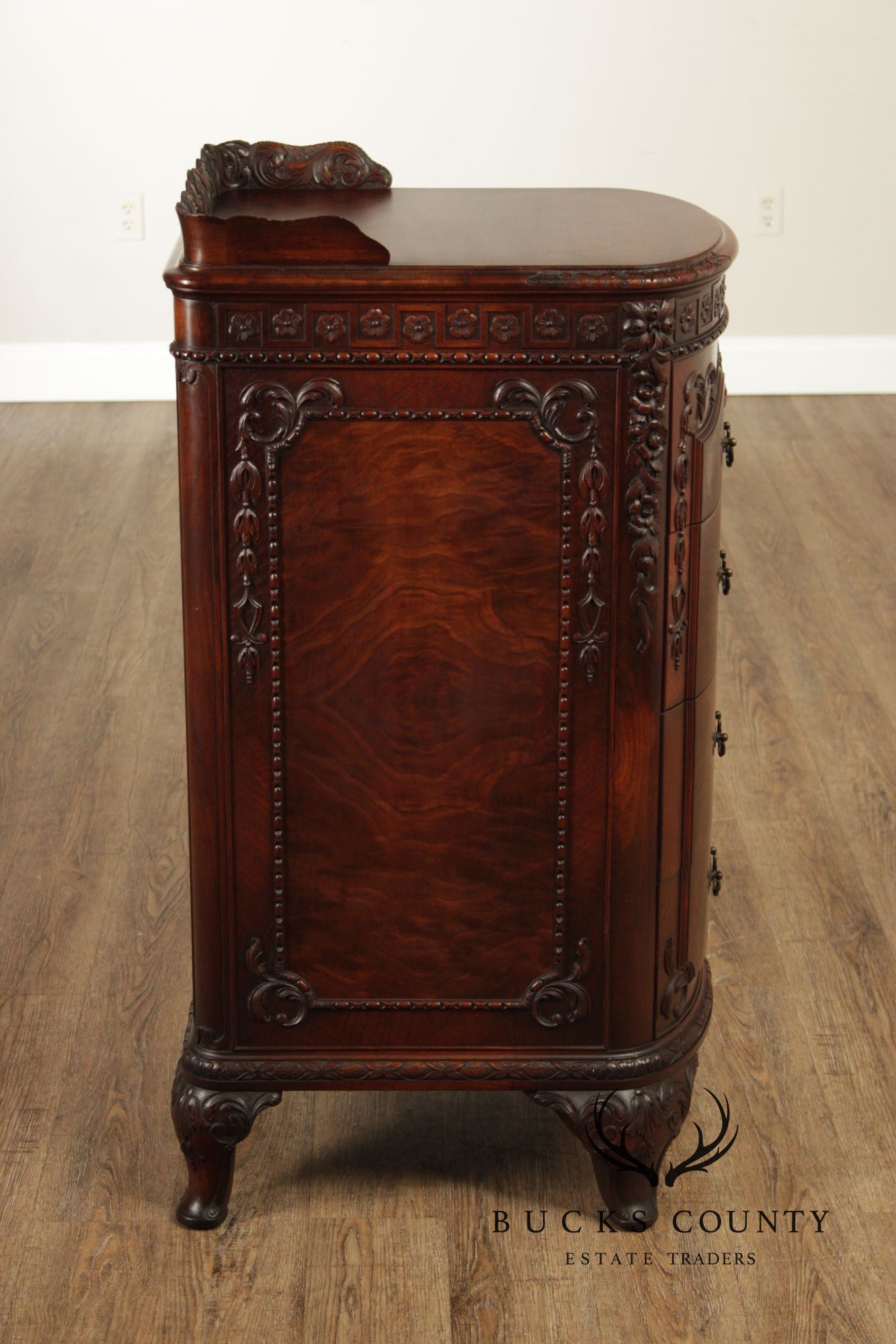 1930's Georgian Style Carved Mahogany Pair Of Four Drawers Chests