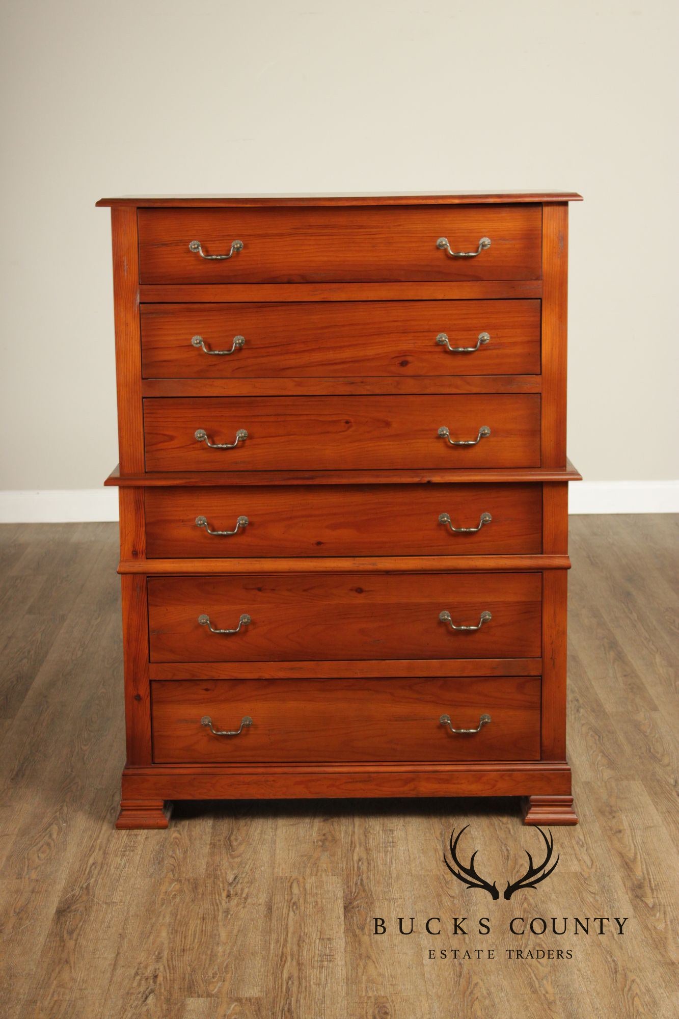 Traditional Pine Chest of Drawers
